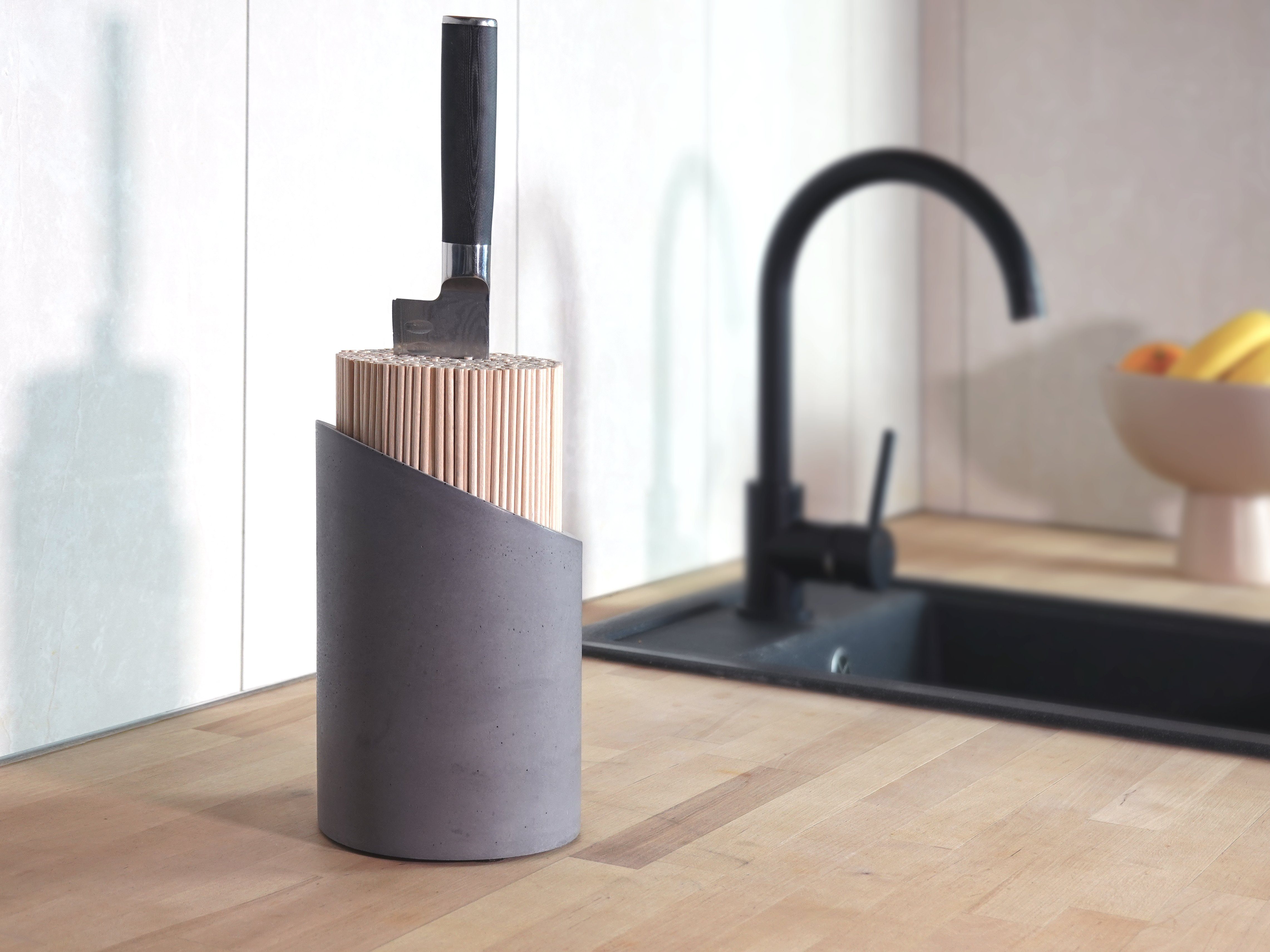 GRAURAUM Messerblock Messerhalter Marvin aus Beton, unbestückt, rund, 21cm, Made in Germany