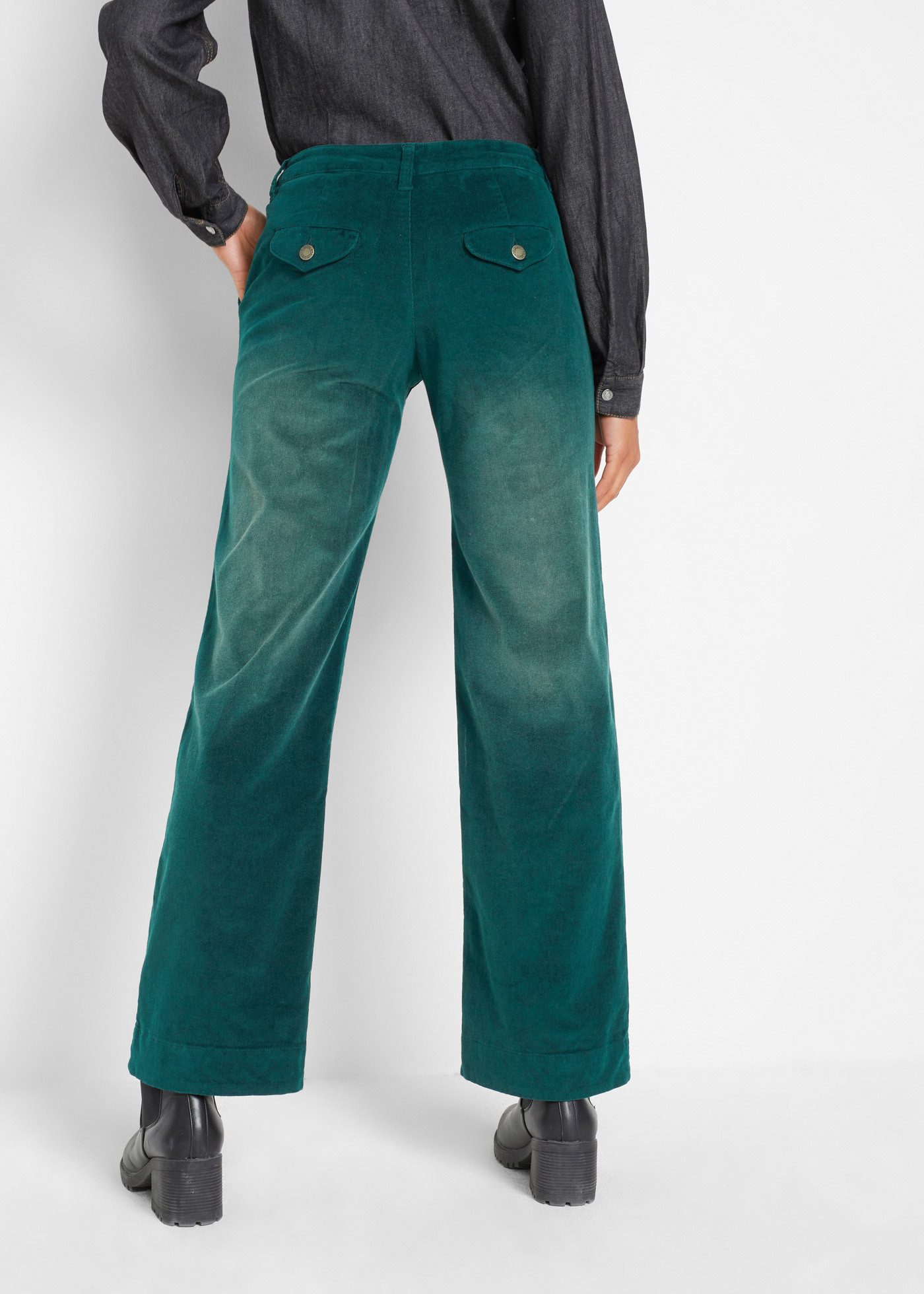 bonprix Cordhose aus Baumwolle und Elasthan, Loose Fit, ausgestelltes Bein