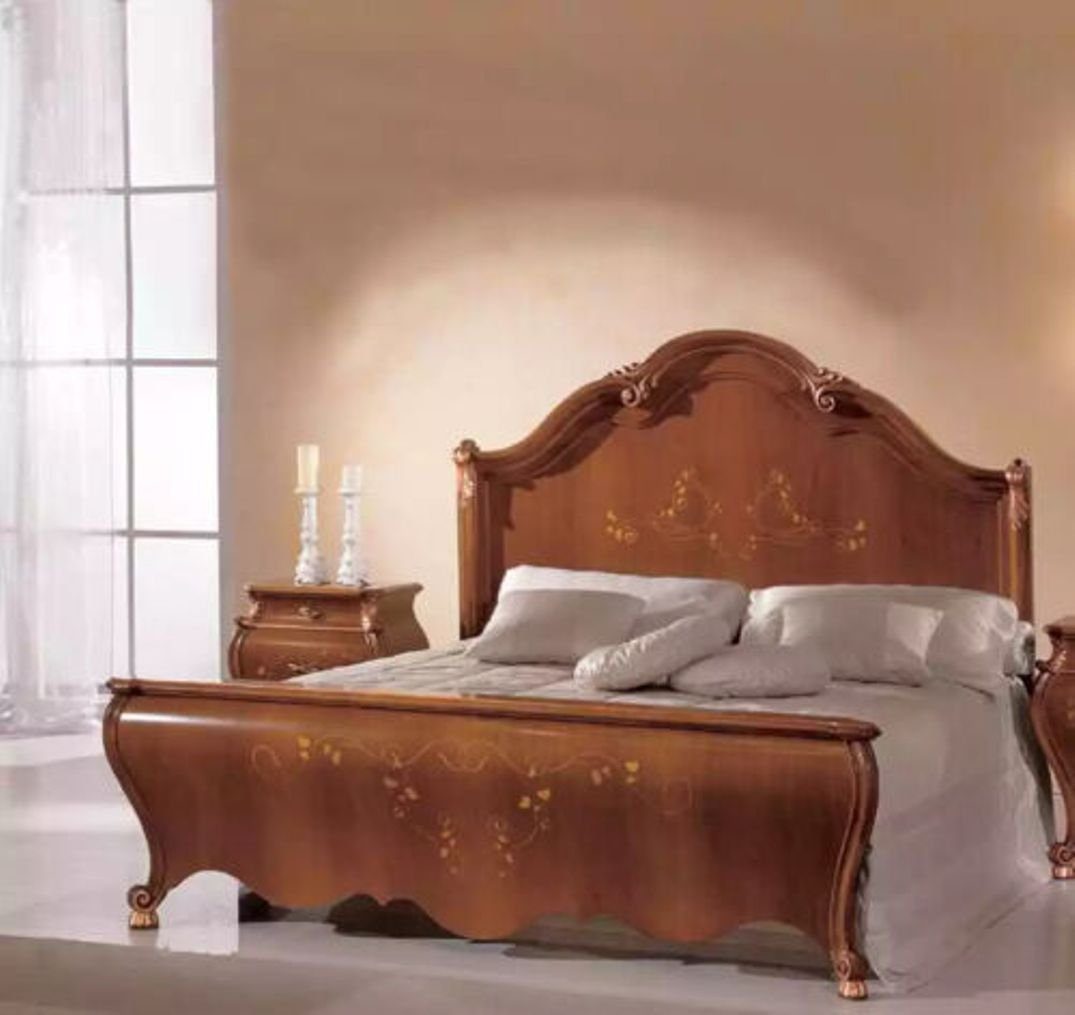 JVmoebel Bett Design Bett Holzdoppelbett im Klassischen Stil Schlafzimmer (1-tlg., Nur Bett), Made in Italy