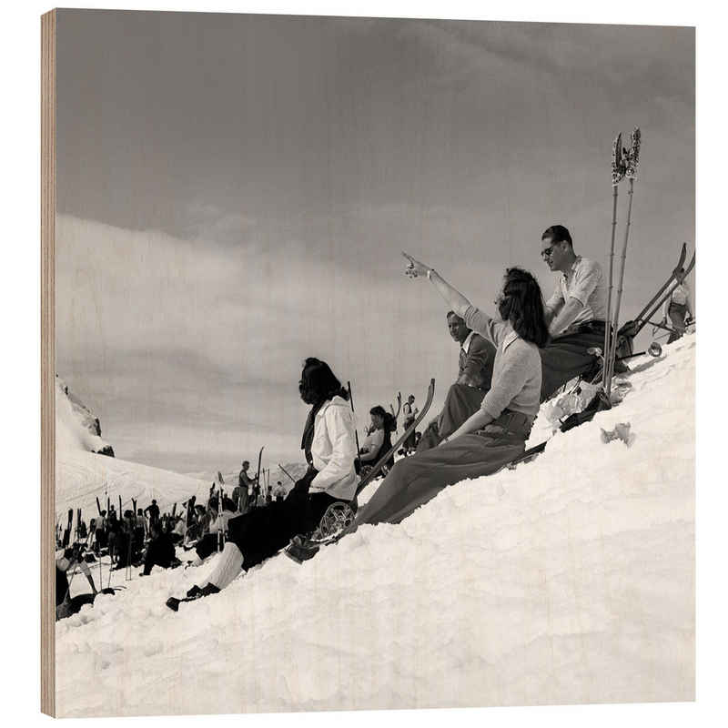 Posterlounge Holzbild Vintage Ski Collection, Skifahrer genießen das gute Wetter, Vintage Fotografie
