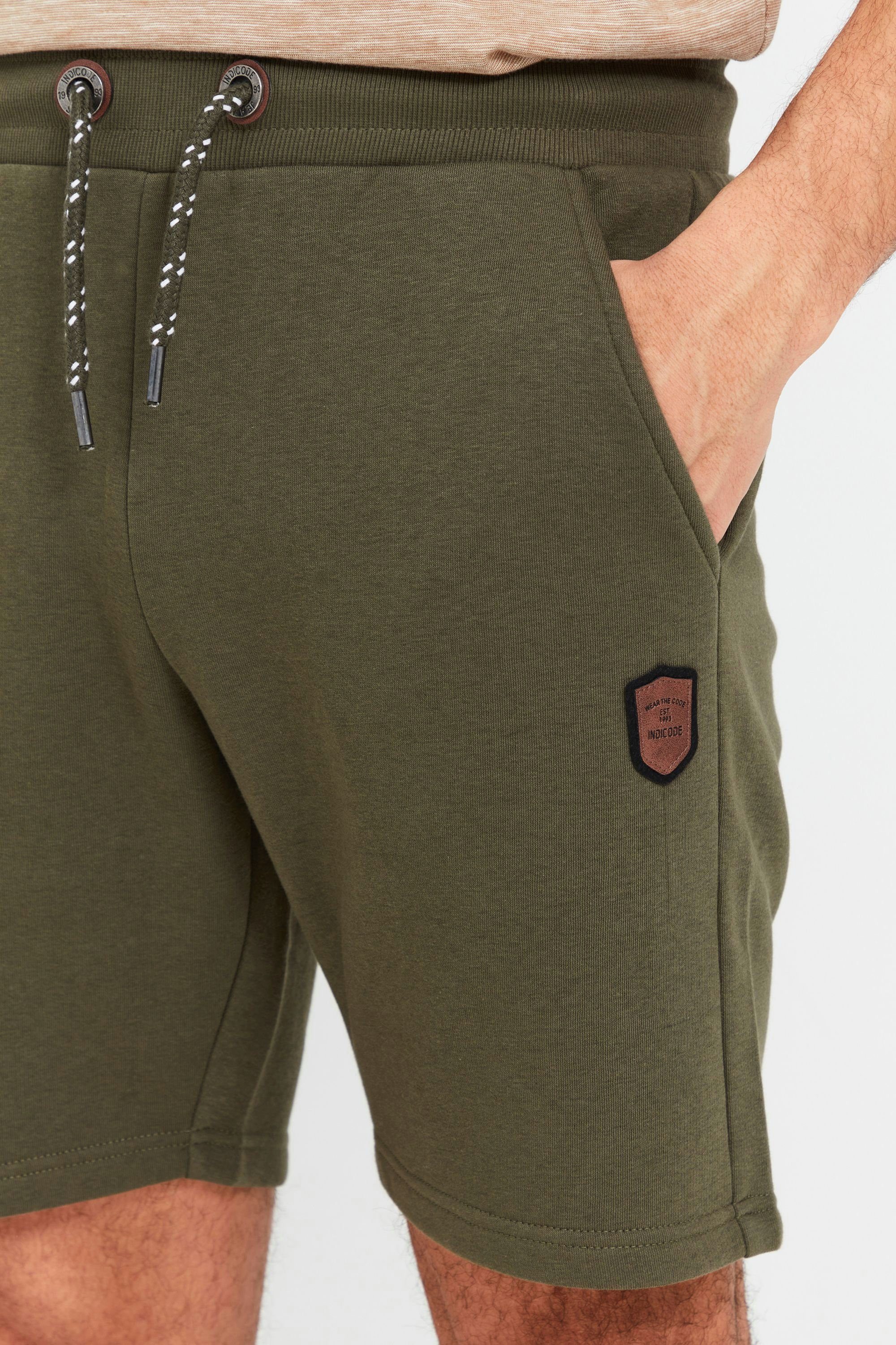 mit Sweatshorts Indicode Lederapplikationen IDKultop Sweatshorts (600) Army