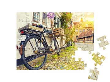 puzzleYOU Puzzle Vintage-Fahrrad vor einer Hauswand in Ribe, 48 Puzzleteile, puzzleYOU-Kollektionen Dänemark, Skandinavien