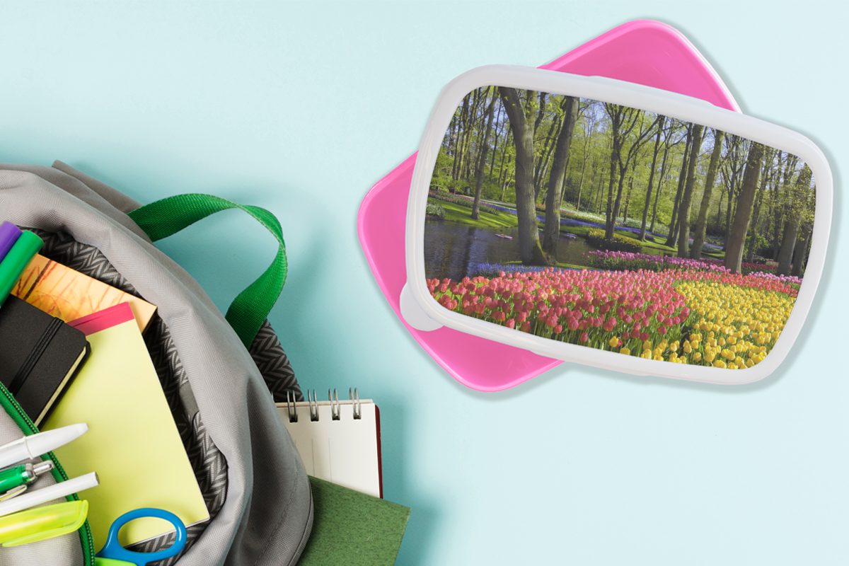 MuchoWow Lunchbox Mädchen, rosa im Niederlanden, entlang Blumenbeete Kinder, Teiches Brotbox in (2-tlg), Kunststoff, Snackbox, eines Brotdose Erwachsene, den Keukenhof Kunststoff für