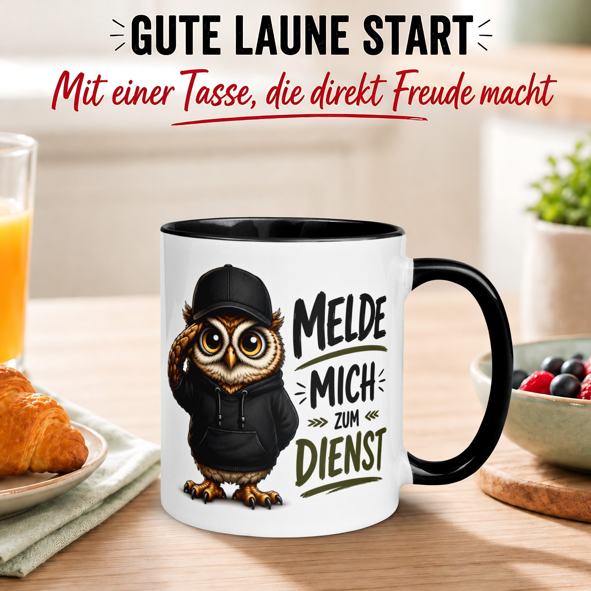 Momentals Tasse Eule – Melde mich zum Dienst – lustiges Eulen Geschenk Morgenmuffel, Gratis Versand · Links-&Rechtshänder · Spülmaschinenfest