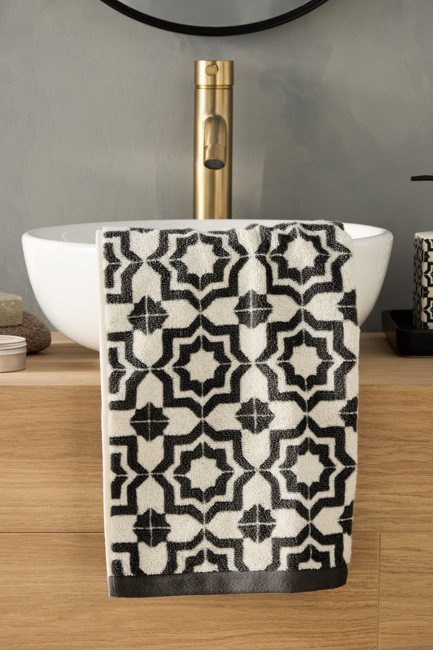 Next Handtuch Handtuch mit Kachelmuster aus 100 % Baumwolle, (1-St) günstig online kaufen