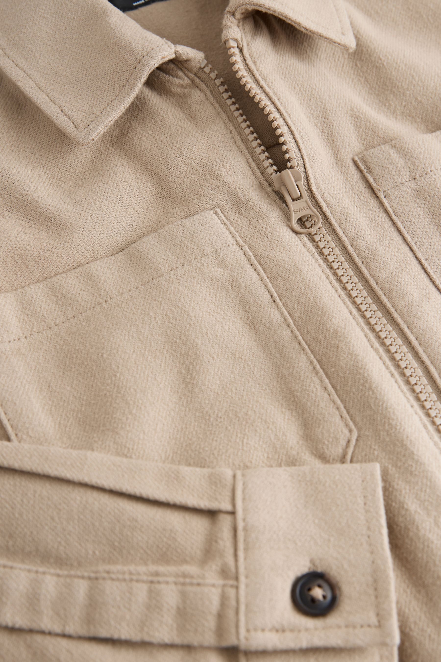 Next Hemdjacke Hemdjacke in gebürsteter Optik mit Reißverschluss (1-St) – Bild 4 von 5
