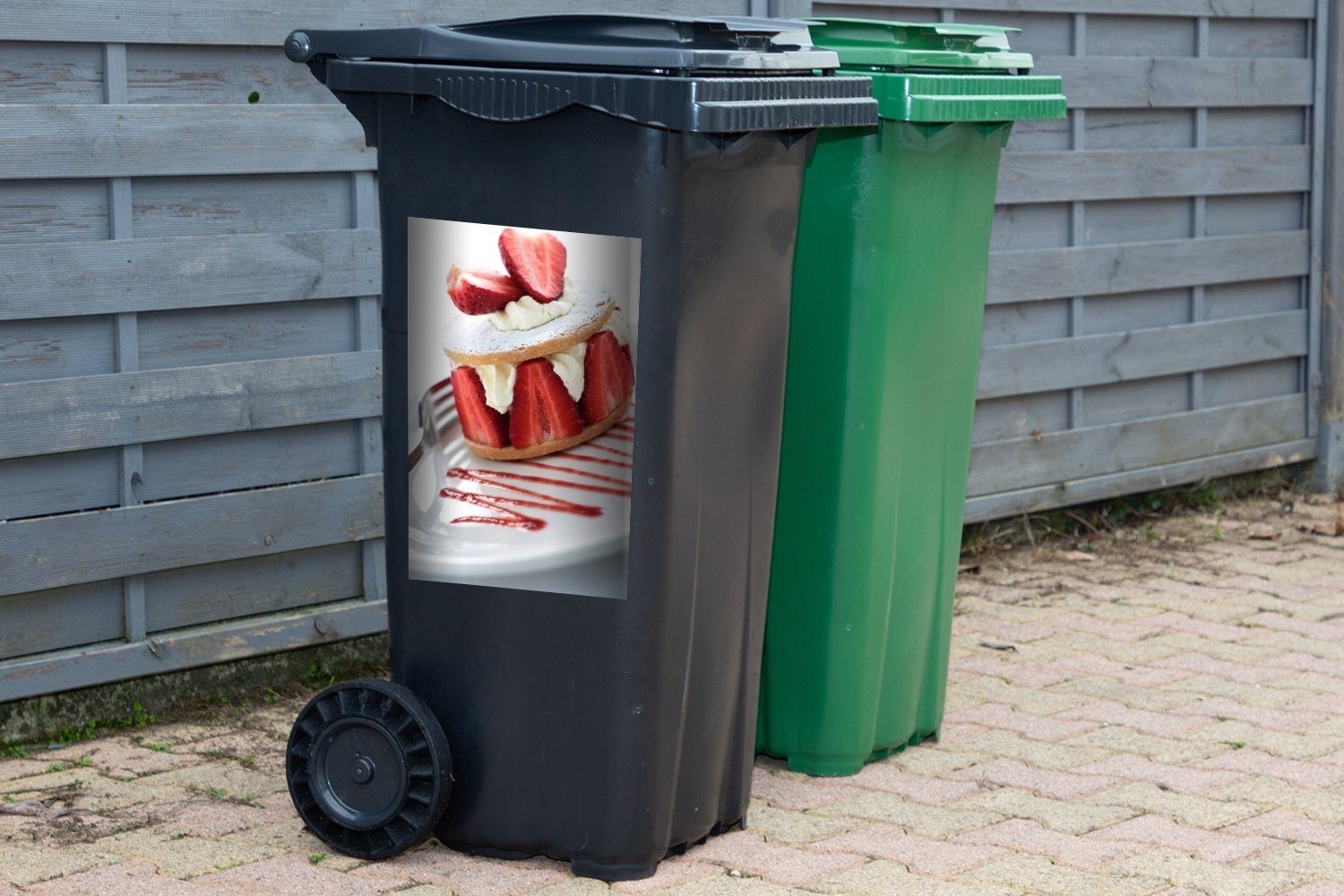 Container, (1 Sauce Kuchen St), - Erdbeer Wandsticker - Abfalbehälter Mülleimer-aufkleber, MuchoWow Sticker, Mülltonne,