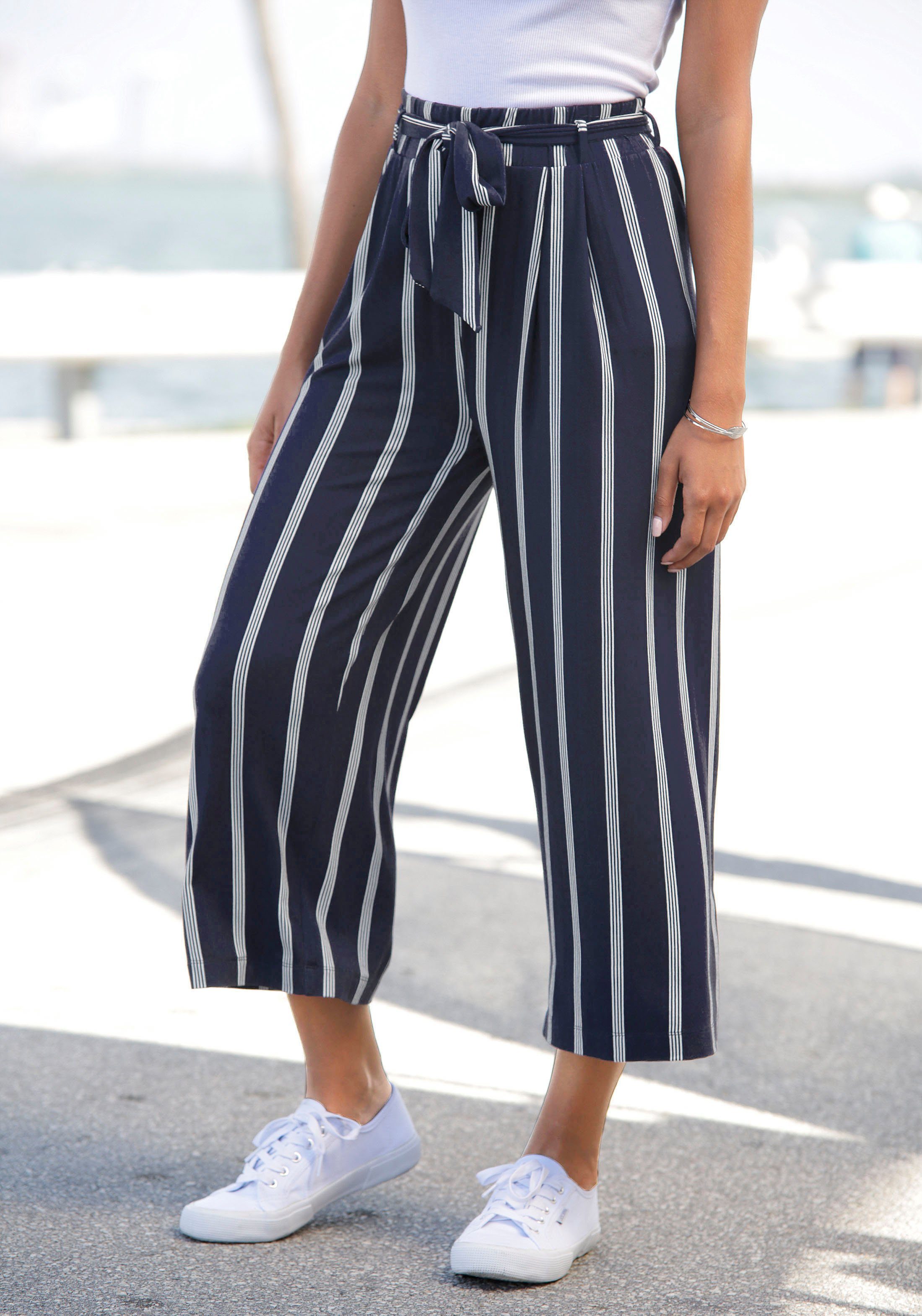 LASCANA Culotte (mit Bindegürtel) in Paperbag-Form, luftige Jerseyhose, leichte Sommerhose, casual