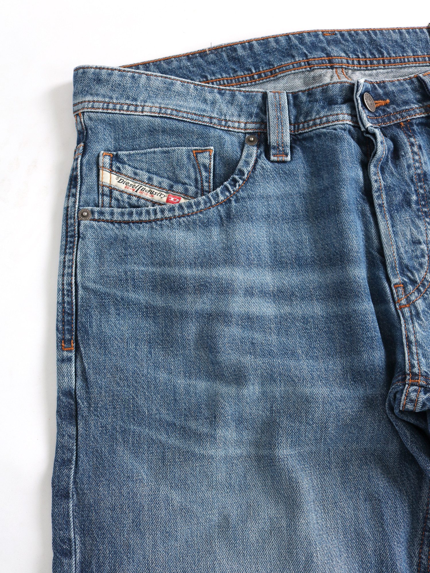 Diesel Straight-Jeans Regular Fit, Extra-Lang - MARKEE R68DX - Länge:32 sehr leichter, stoffähnlicher Denim