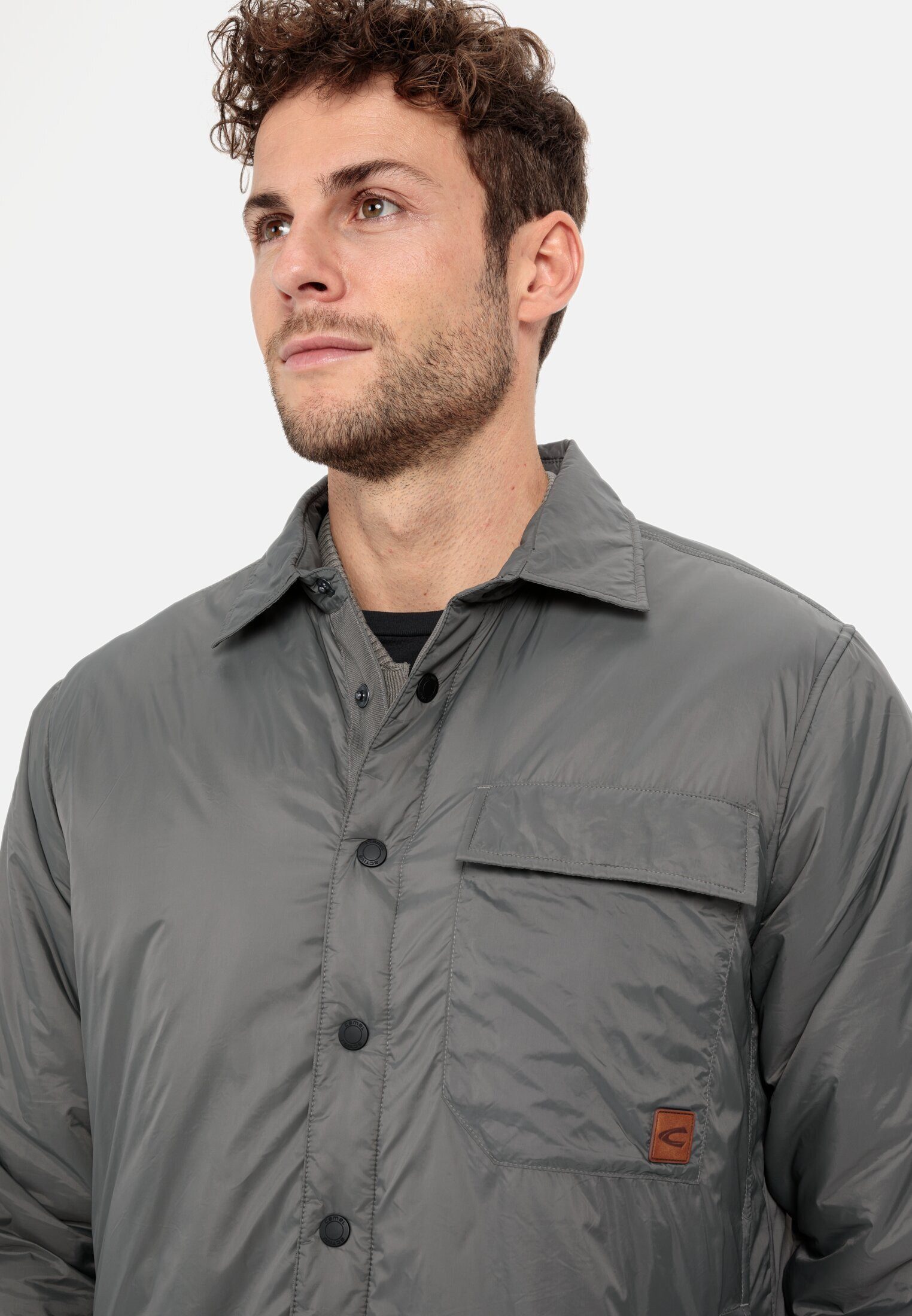 camel active Hemdjacke mit Druckknöpfe Langarm Kentkragen Markenlabel
