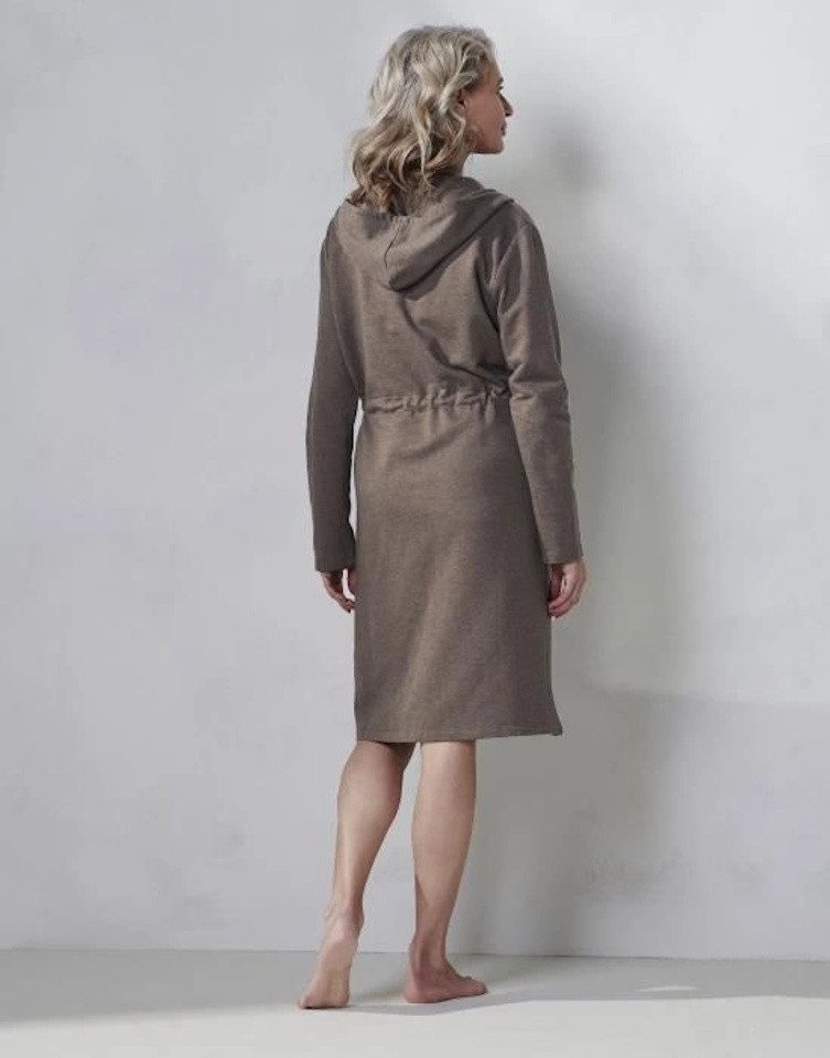 Essenza Bademantel Louise Chocolate in M, 60% Baumwolle, 40% Polyester, Kapuze, Gürtel