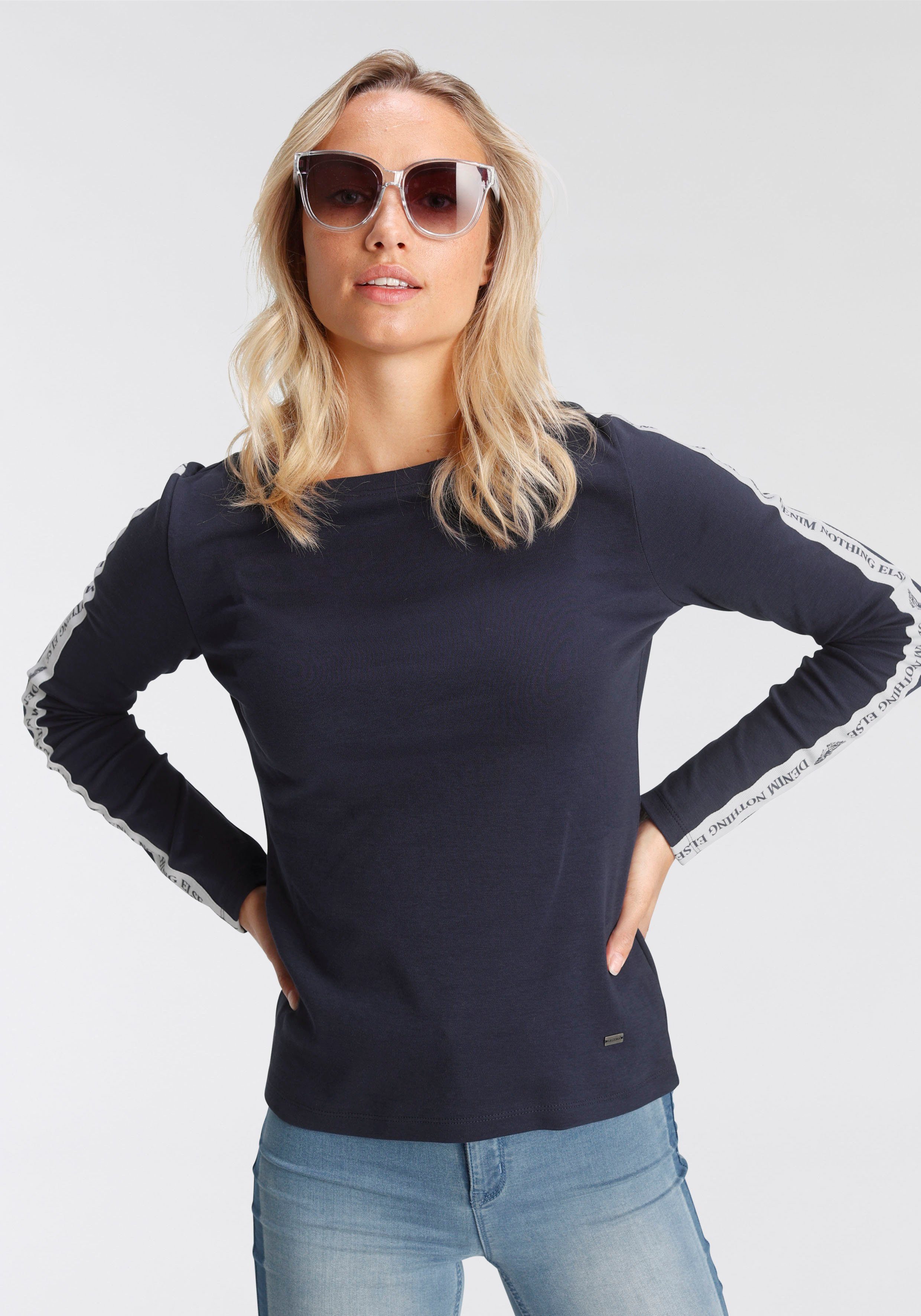 Arizona Langarmshirt langärmelig, figurbetont, unifarben mit Farbeinsätzen günstig online kaufen