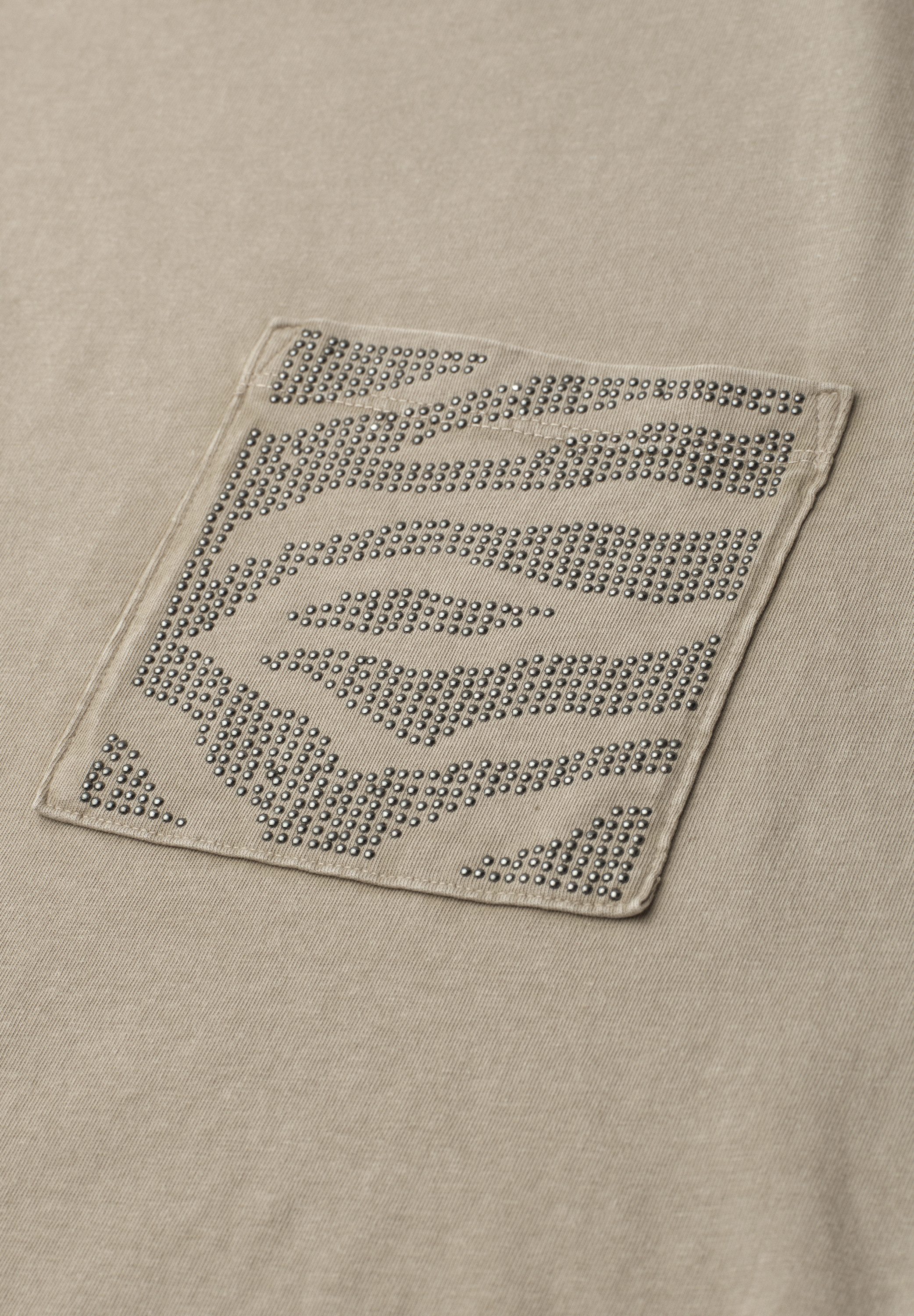 STREET ONE Kurzarmshirt Sommershirt mit Rundhals und Schmucksteinen – Bild 5 von 5
