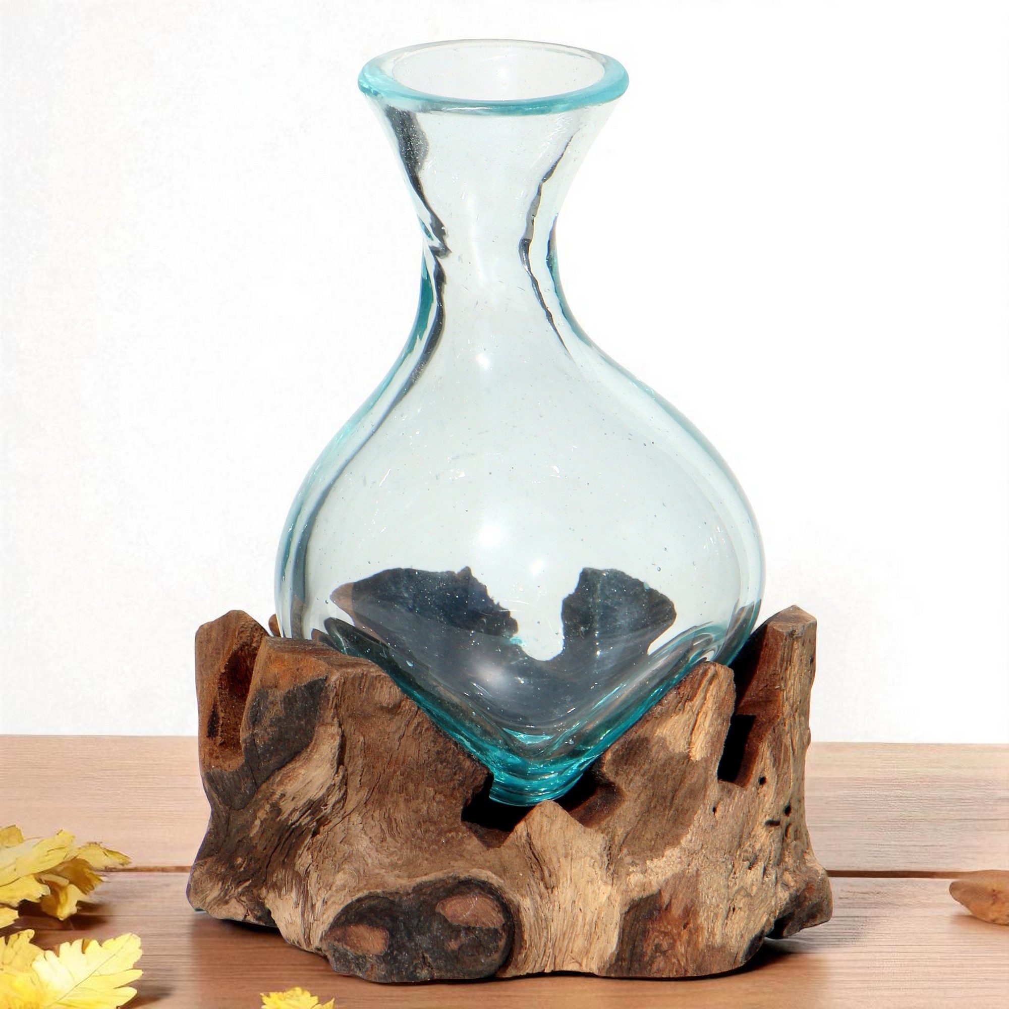Wogeka Dekovase Glas-Vase Karaffe auf Wurzelholz Teakholz Gamal