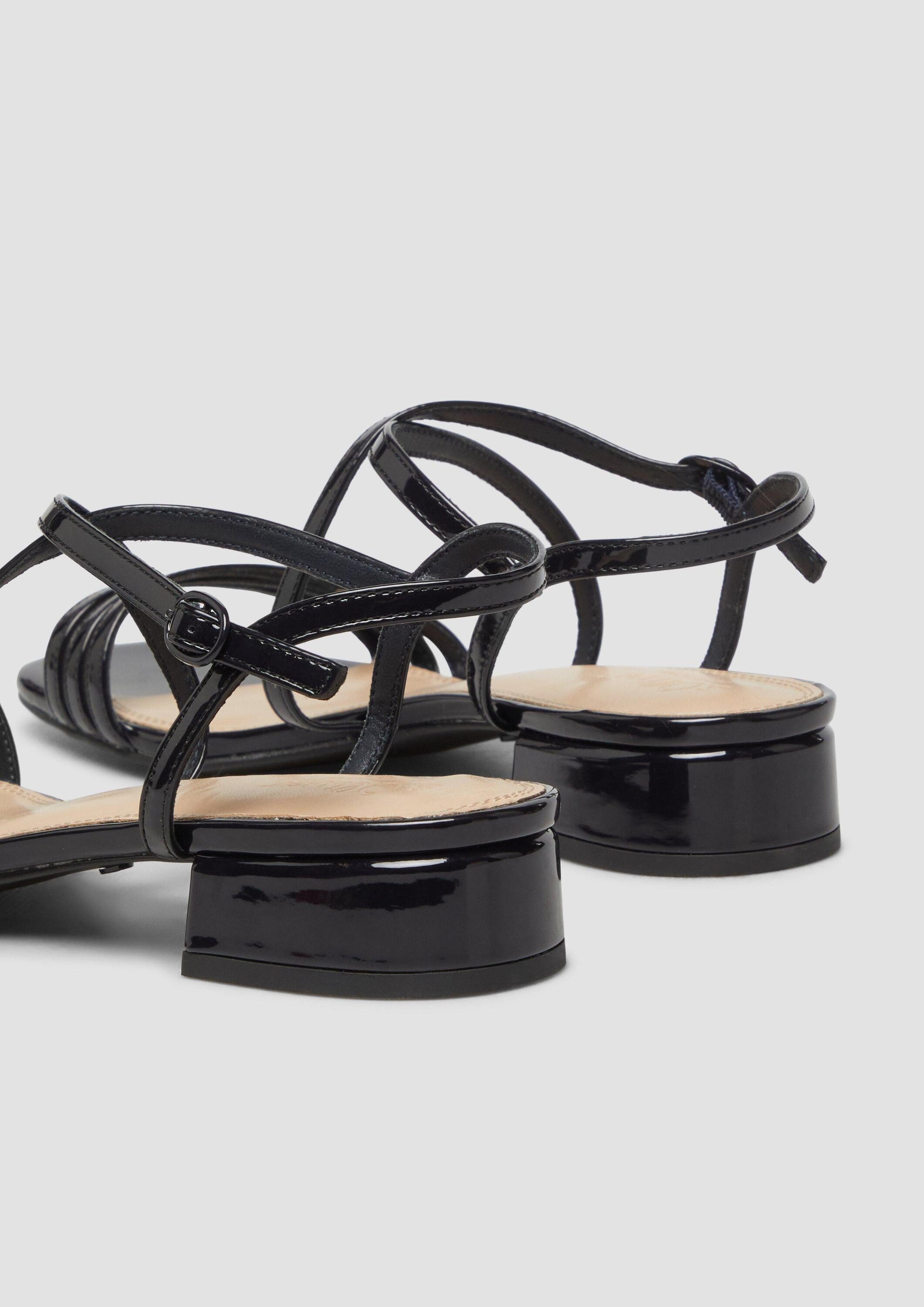 s.Oliver Sandalen Sandale Sandaletten in Lackleder-Optik