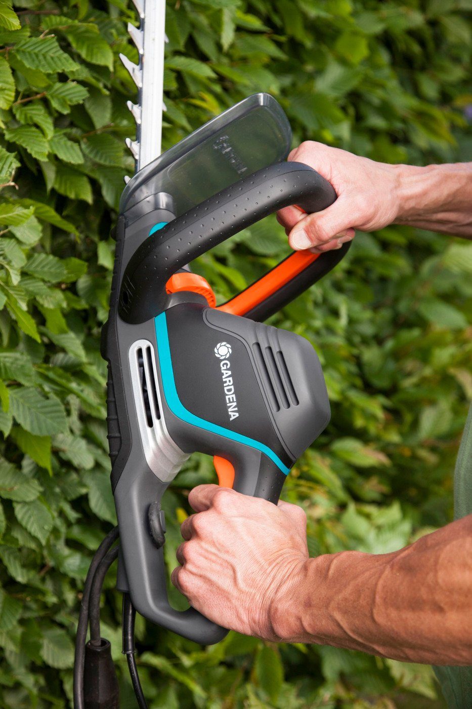 GARDENA Elektro-Heckenschere PowerCut 700/65, 09835-20, 65 cm Schnittlänge