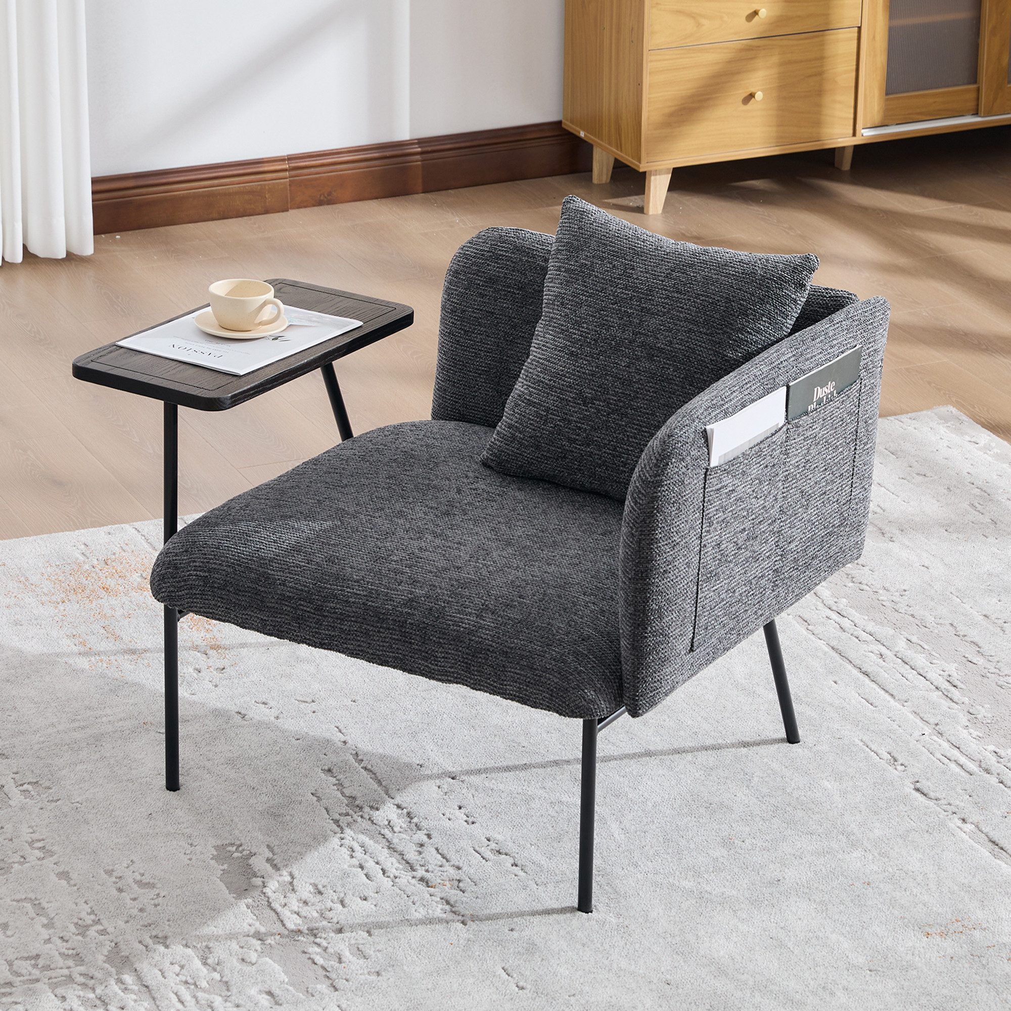 HAUSS SPOLE Relaxsessel mit zwei Seitentaschen,Einzelsessel mit Beistelltisch und Metallbeinen (Postersessel mit integriertem Ablagetisch und funktionaler Stauraumlösung im modernen Design für Wohnbereiche), Nordisch-minimalistische Formgebung