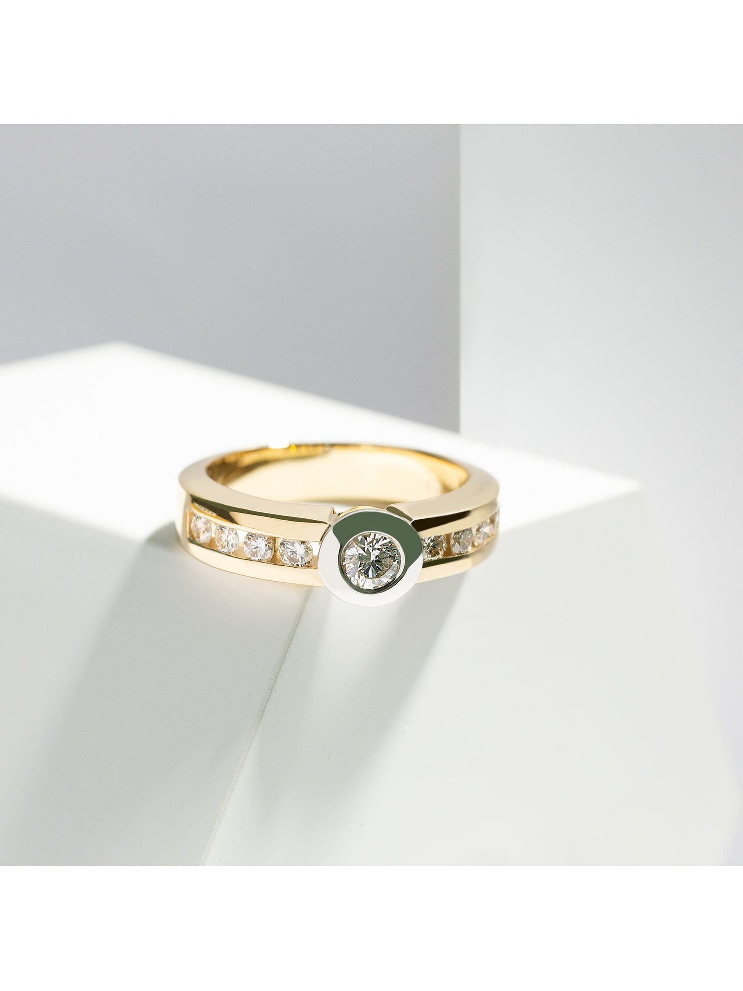 CHRIST Diamantring, mit Diamant gelb|gol...