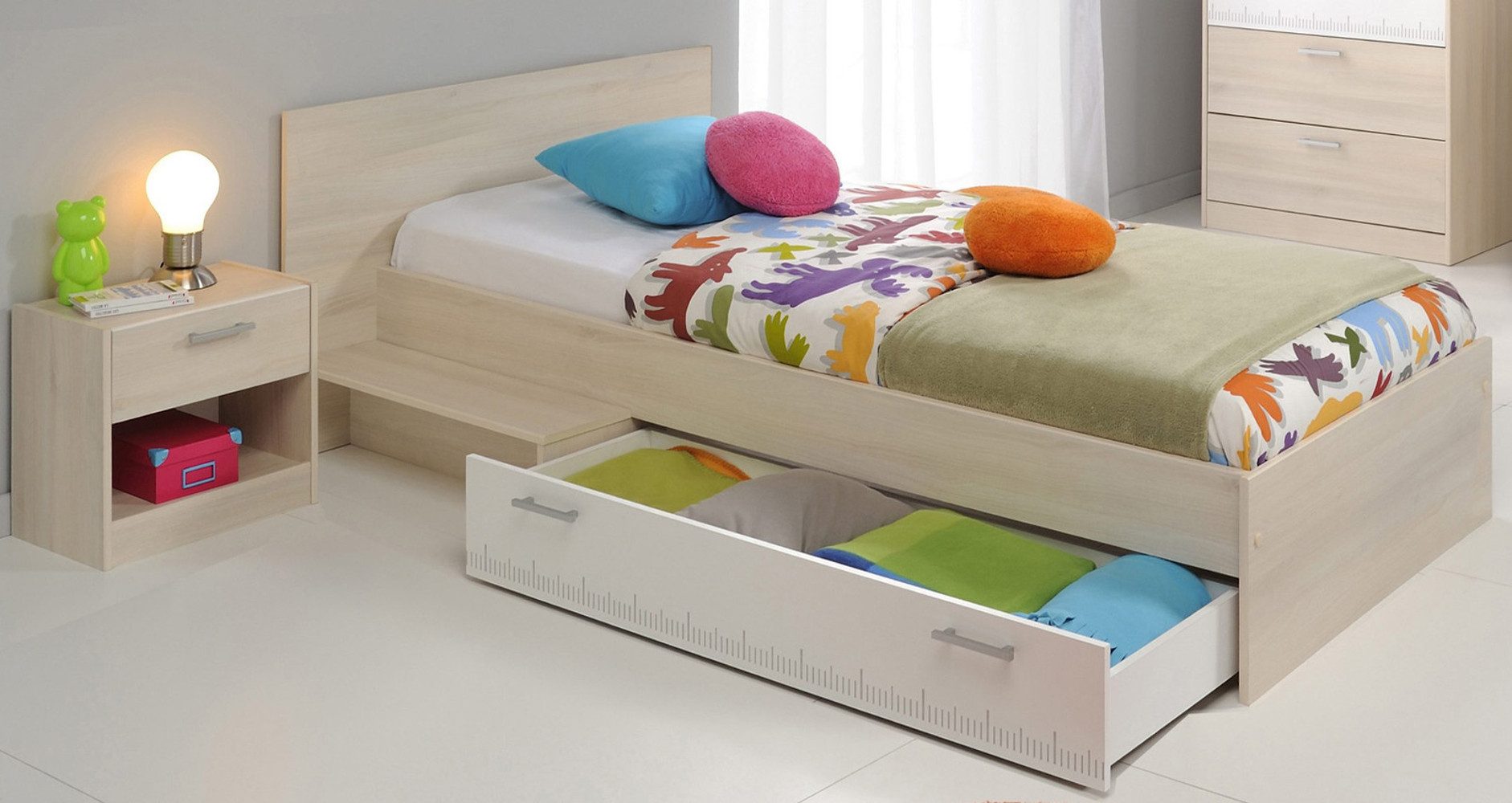 Parisot Jugendzimmer-Set Charly, (Kinderzimmer Komplett-Set, 5-teilig), mit 3-türigem Kleiderschrank