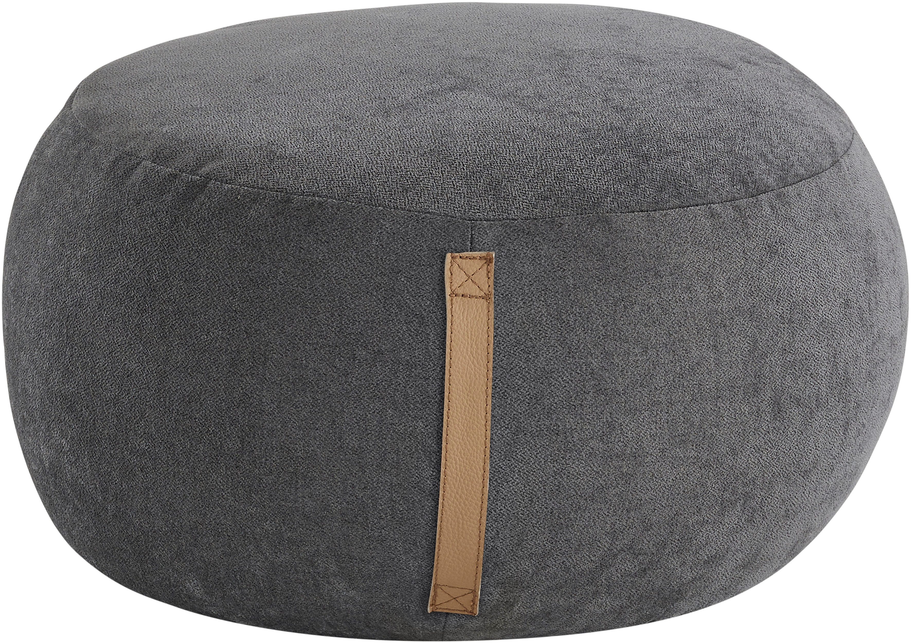 s.Oliver Hocker Finnian, moderner Designhocker mit Lederriemen, softes Design, hochwertig, zum Wohlfühlen in Luxus-Microfaser/Struktur oder in Bouclé. Reduzierter Preis € 169,99. Unverbindliche Preisempfehlung € 299,99