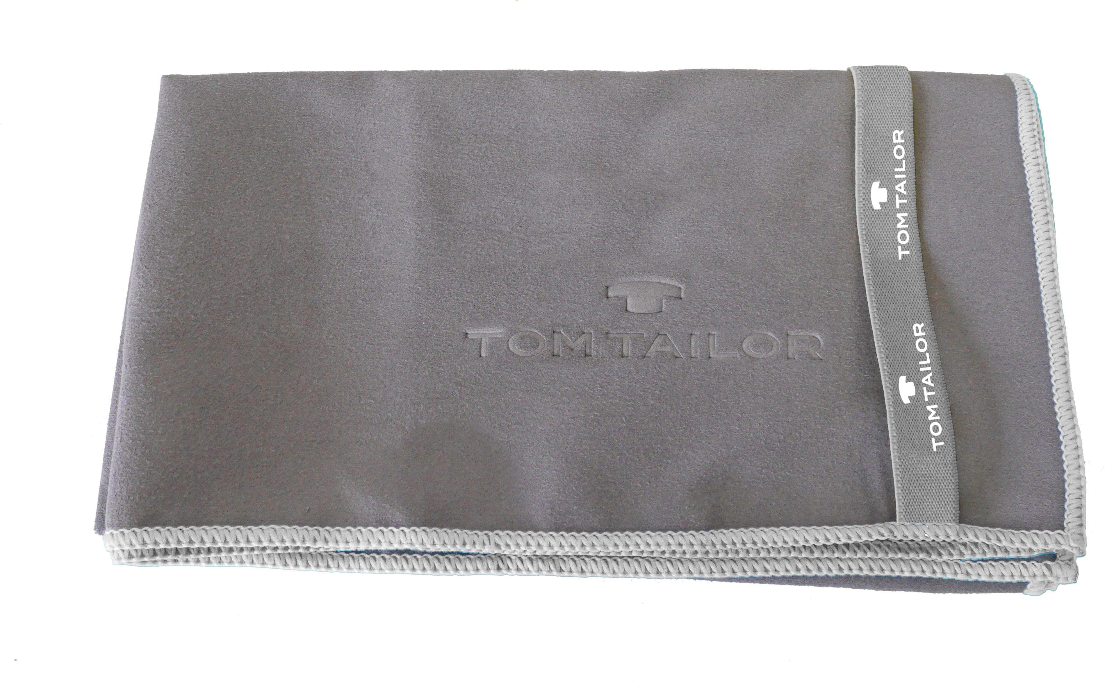 TOM TAILOR HOME Bettwäsche Henry, Renforcé, 3 teilig, Bettwäsche aus Baumwolle, mit GRATIS-Zugabe: Sporthandtuch. Reduzierter Preis € 30,49. Unverbindliche Preisempfehlung € 59,99, (€ 30,49 pro 1 Stk)