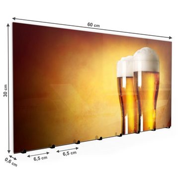 Primedeco Garderobenpaneel Magnetwand und Memoboard aus Glas Helles Bier auf Holztisch
