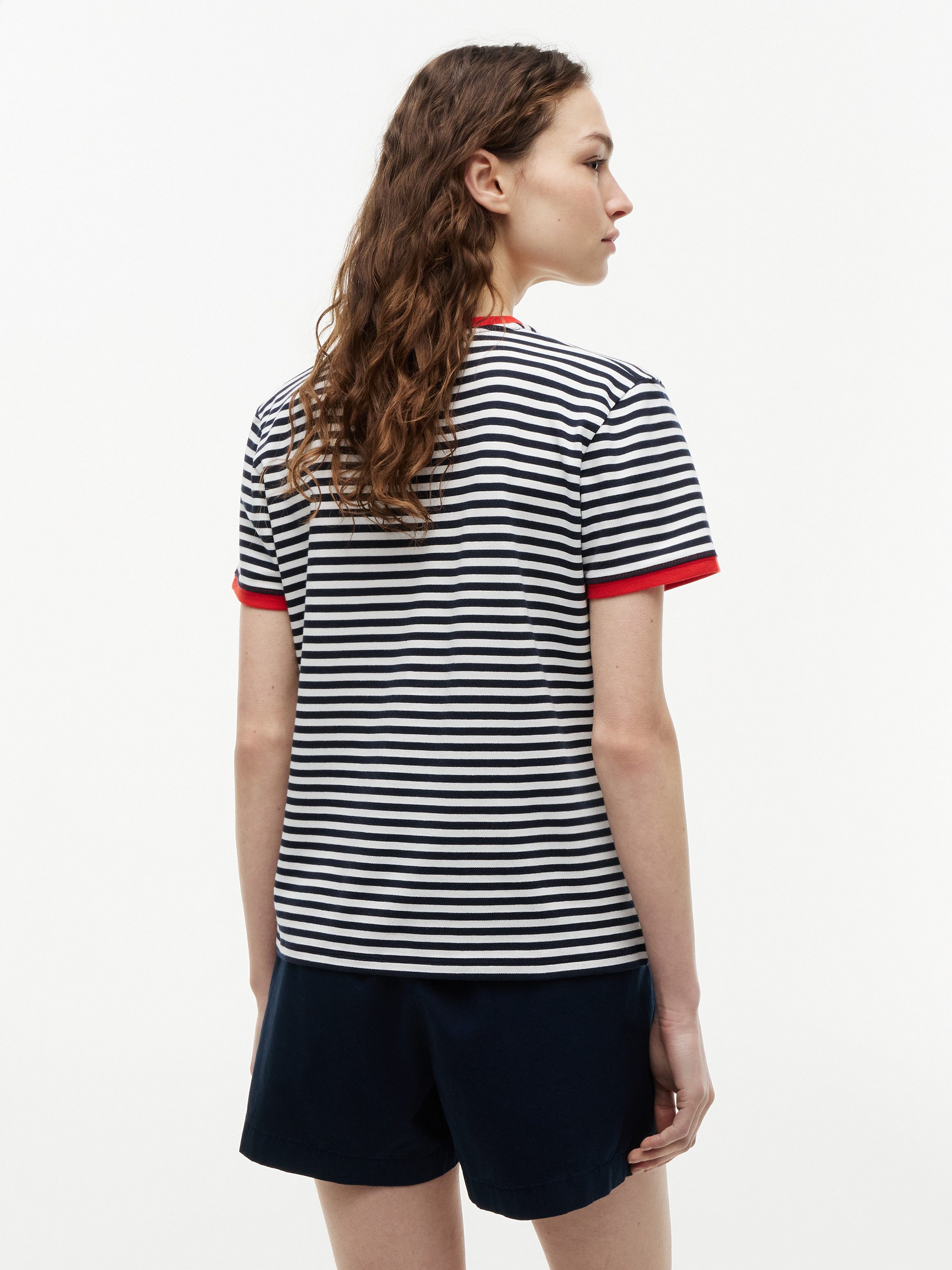 Tommy Hilfiger Kurzarmshirt TH ROUNDAL REG C-NK SS TEE mit kontrastfarbenen Bündchen