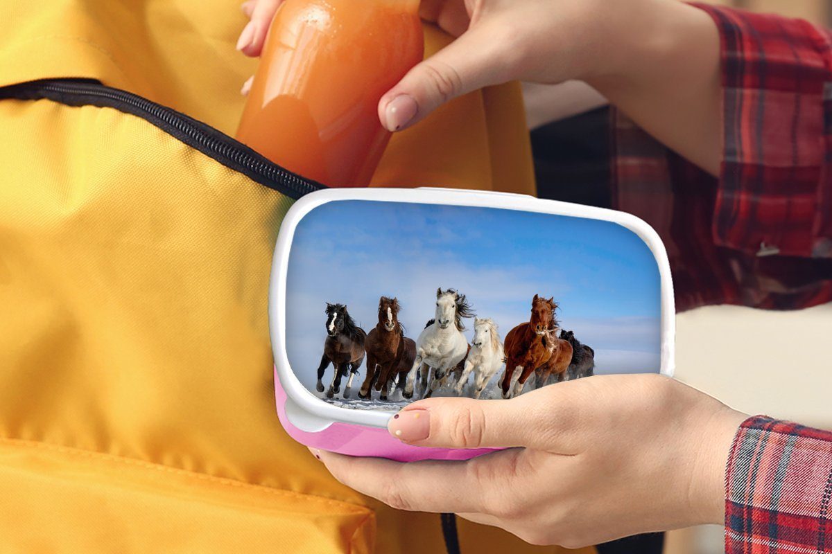 der in Galoppierende (2-tlg), Landschaft, Lunchbox mongolischen Snackbox, Kunststoff Erwachsene, Kunststoff, Brotbox Kinder, Brotdose Mädchen, MuchoWow für rosa Pferde