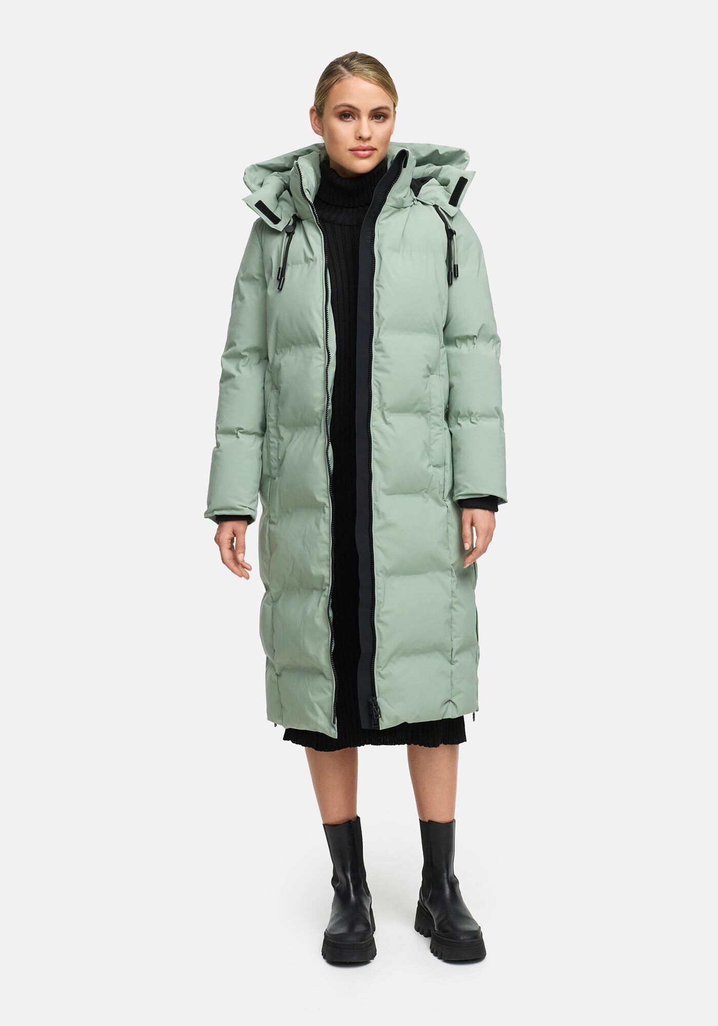 Marikoo Winterjacke Tikoraa mit extra langem Schnitt und hohem Kragen