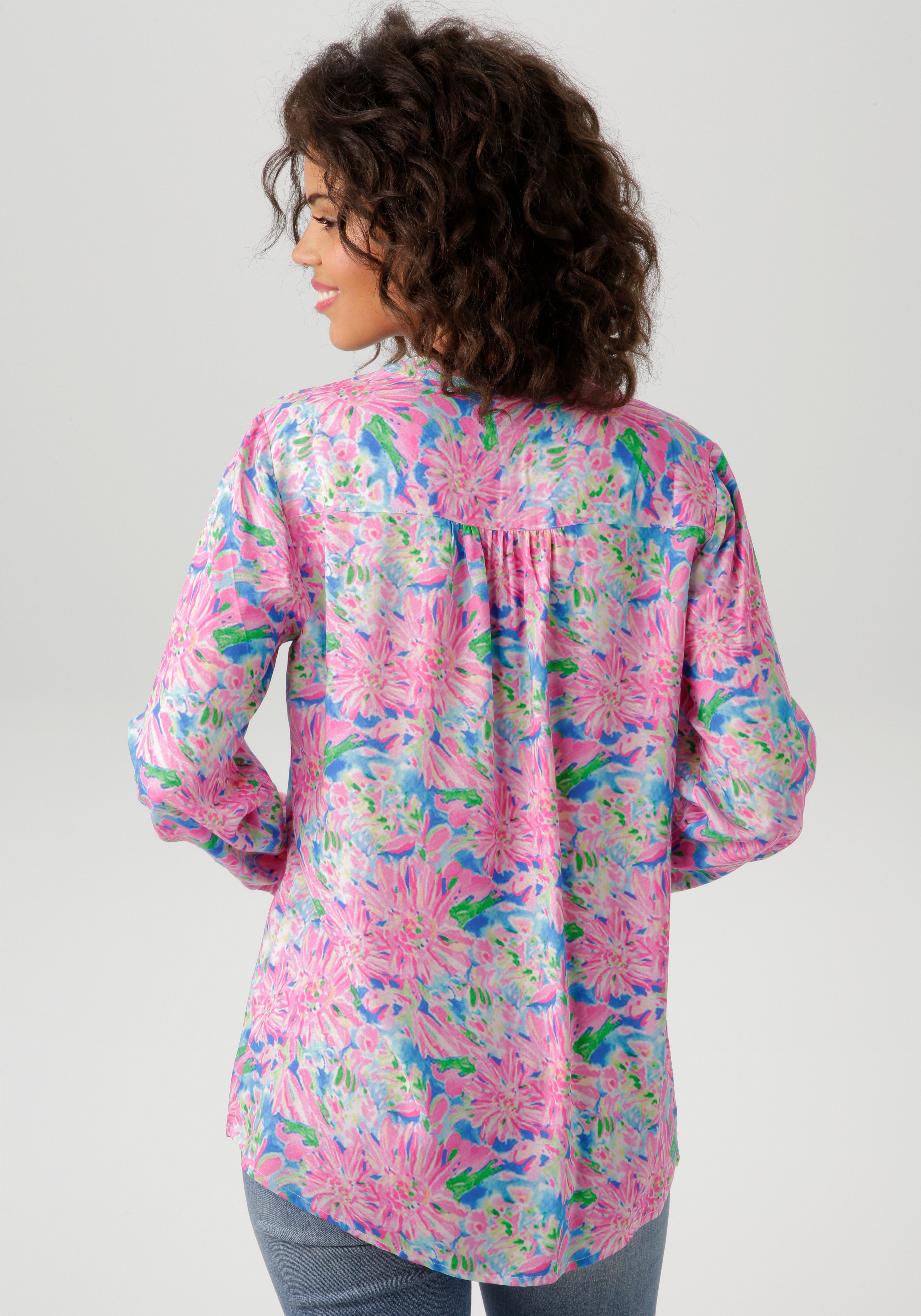 Aniston CASUAL Schlupfbluse mit farbenfrohem, malerischen Blumendruck günstig online kaufen