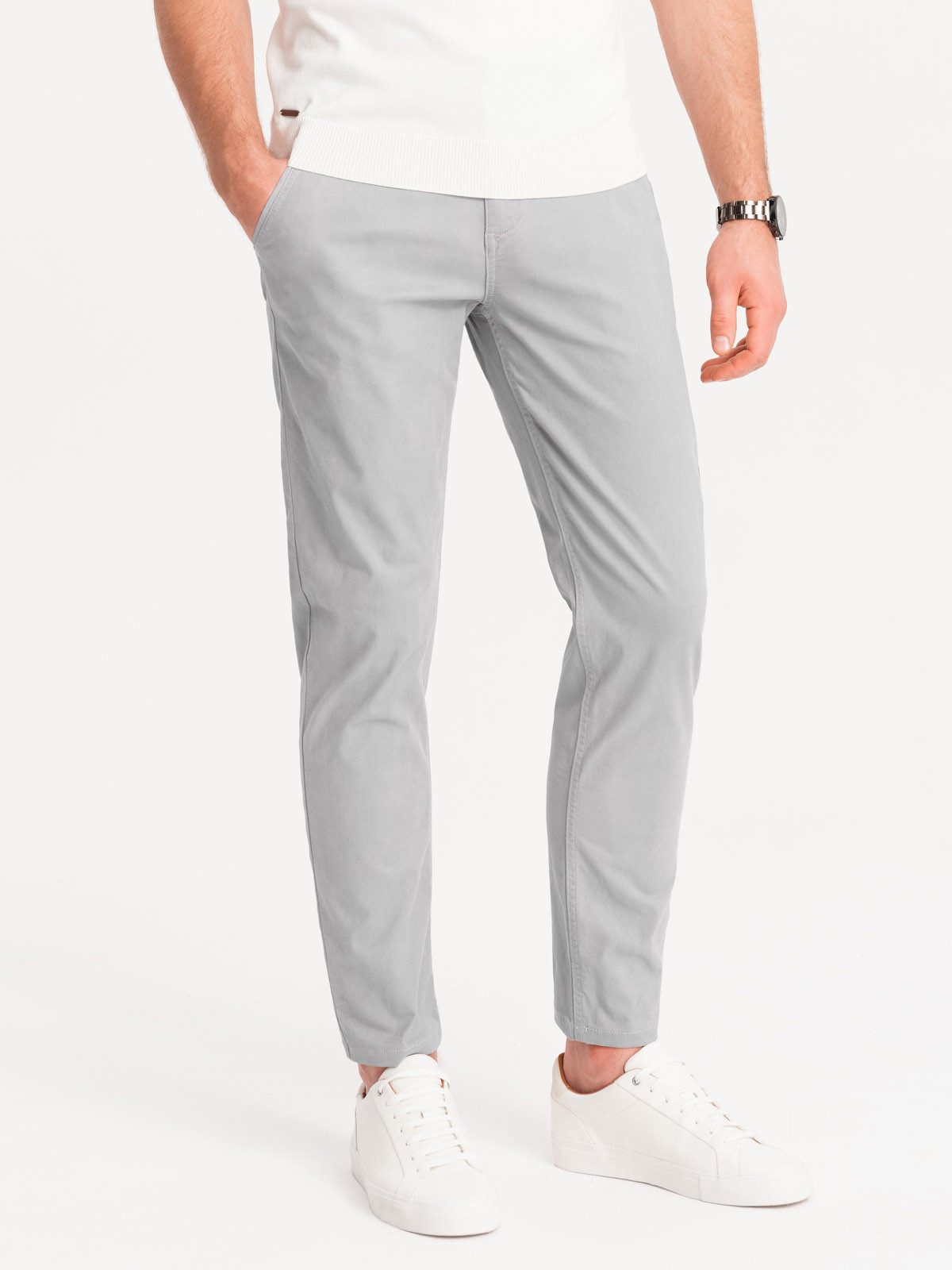 OMBRE Chinohose Chinohose mit Gürtelähnliche dekorative Paspel.