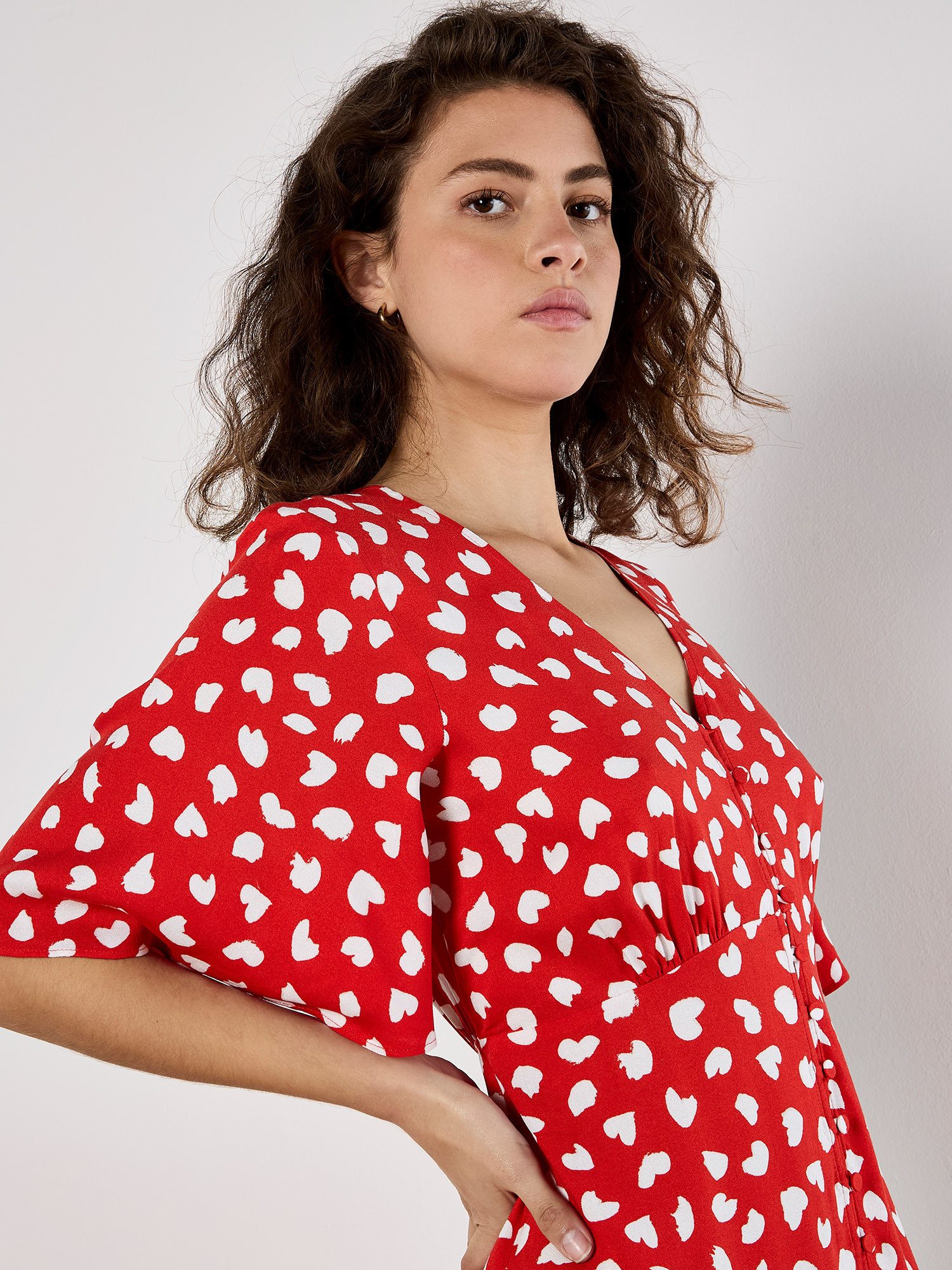 Apricot Minikleid Herzchen Kleid mit Knopfleiste mit Flügelarmen