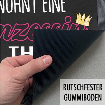 Fußmatte Hier Wohnt Eine Prinzessin Mit Ihrem Gamer Fußmatte Geschenk Zocker Ga, Trendation