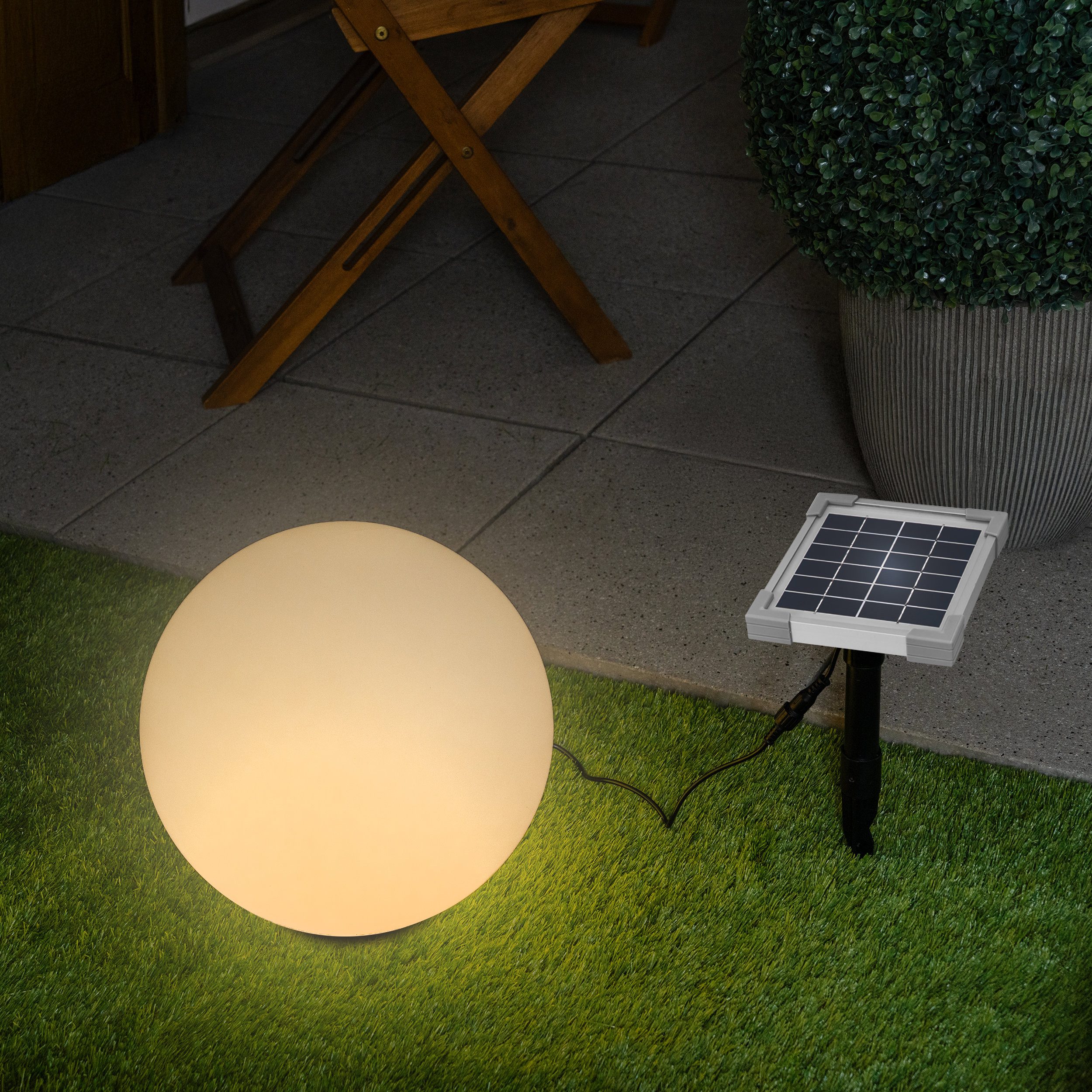 esotec LED Gartenleuchte Solar Deko-Leuchtkugel D30cm mit externem Solarmodul multicolor 106110, LED fest integriert