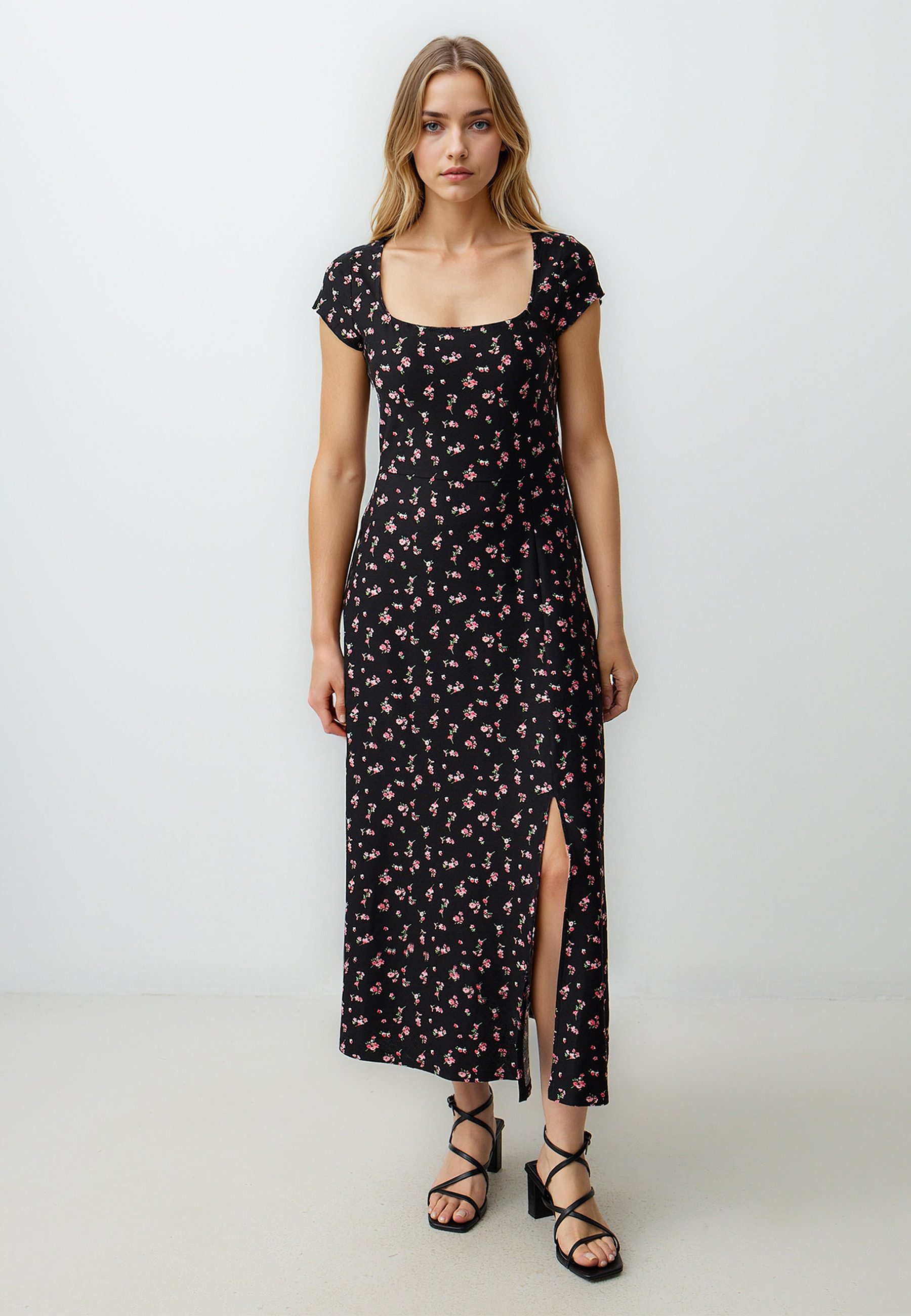 Midikleid Gestricktes Midikleid Mit Blumenmuster Schlitz Quadratischem Ausschnit