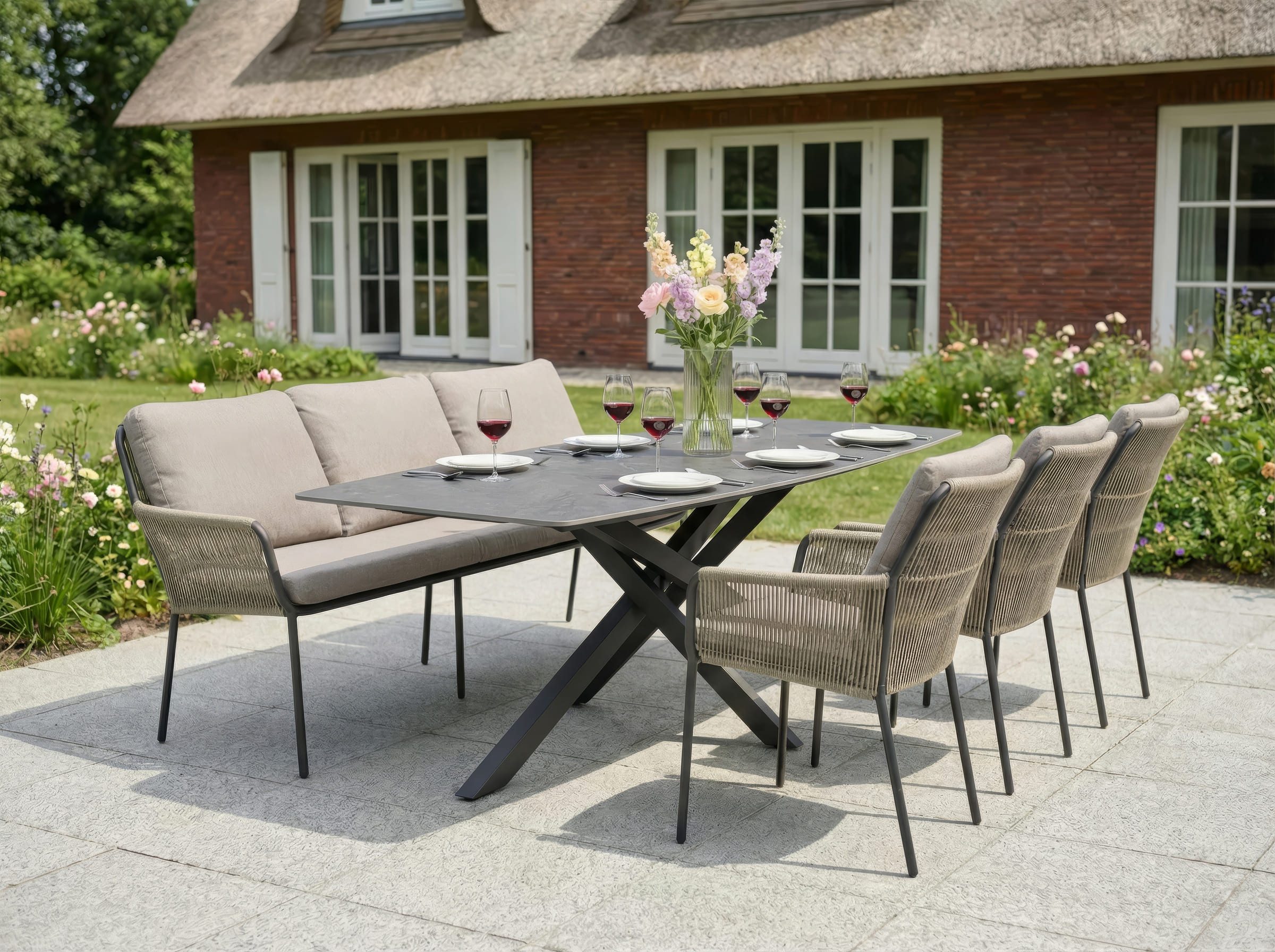 LC Garden Garten-Essgruppe Como Gartenset Beton-Optik mit Gartensofa & 3x Armlehnstuhl Rope