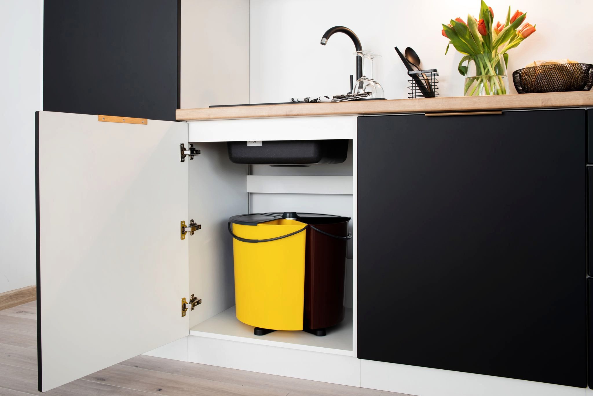 ROYAL24_MARKT Unterschrank D80S3 - Dnoria - 3 Schubladen für effiziente Organisation (Küchen Unterschrank, 1-St., Premium - Dnoria) Beste Güte - Innovativ - Modern