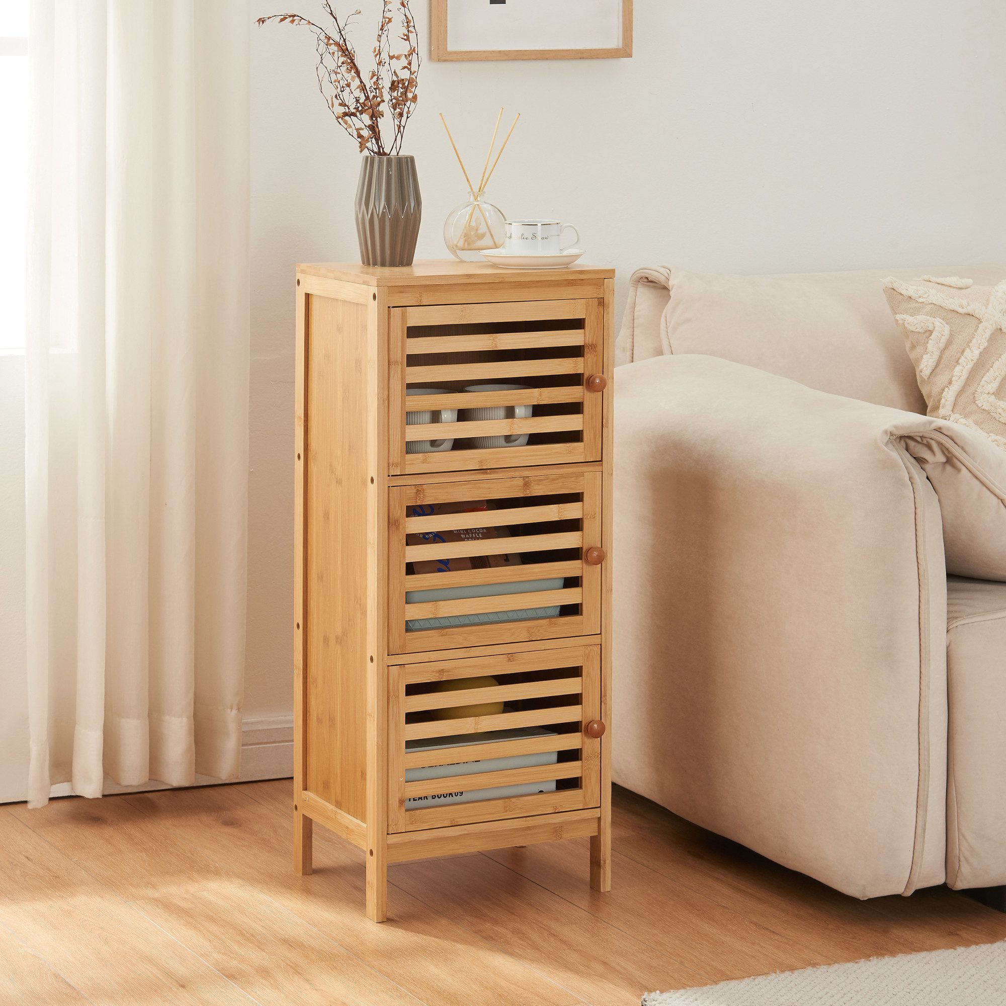 en.casa Beistellschrank »Ypäjä« mit 3 Türen 82 x 33 x 27 cm Bambus günstig online kaufen