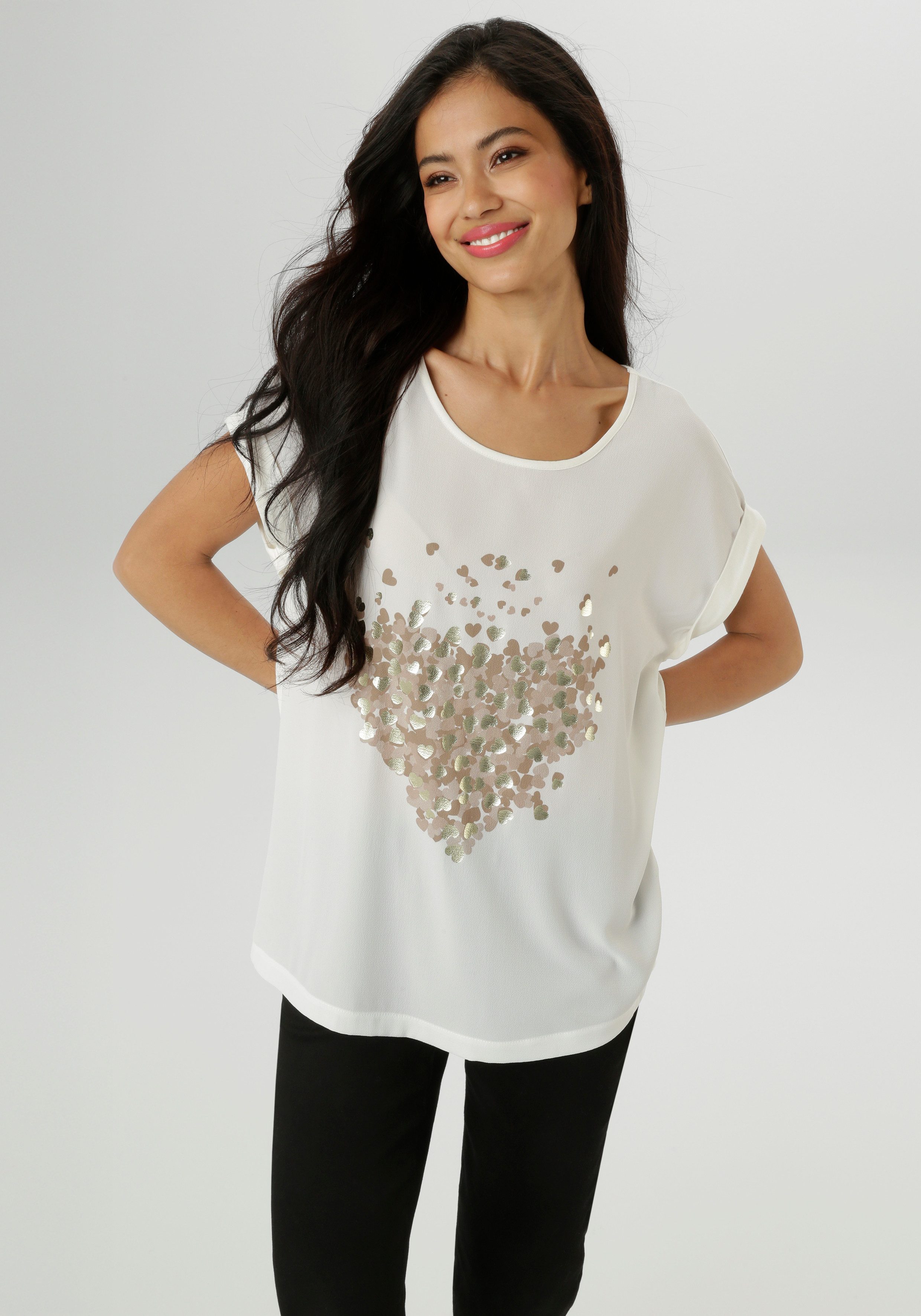 Aniston SELECTED Shirtbluse mit glänzenden, goldfarbenen Herzen bedruckt günstig online kaufen
