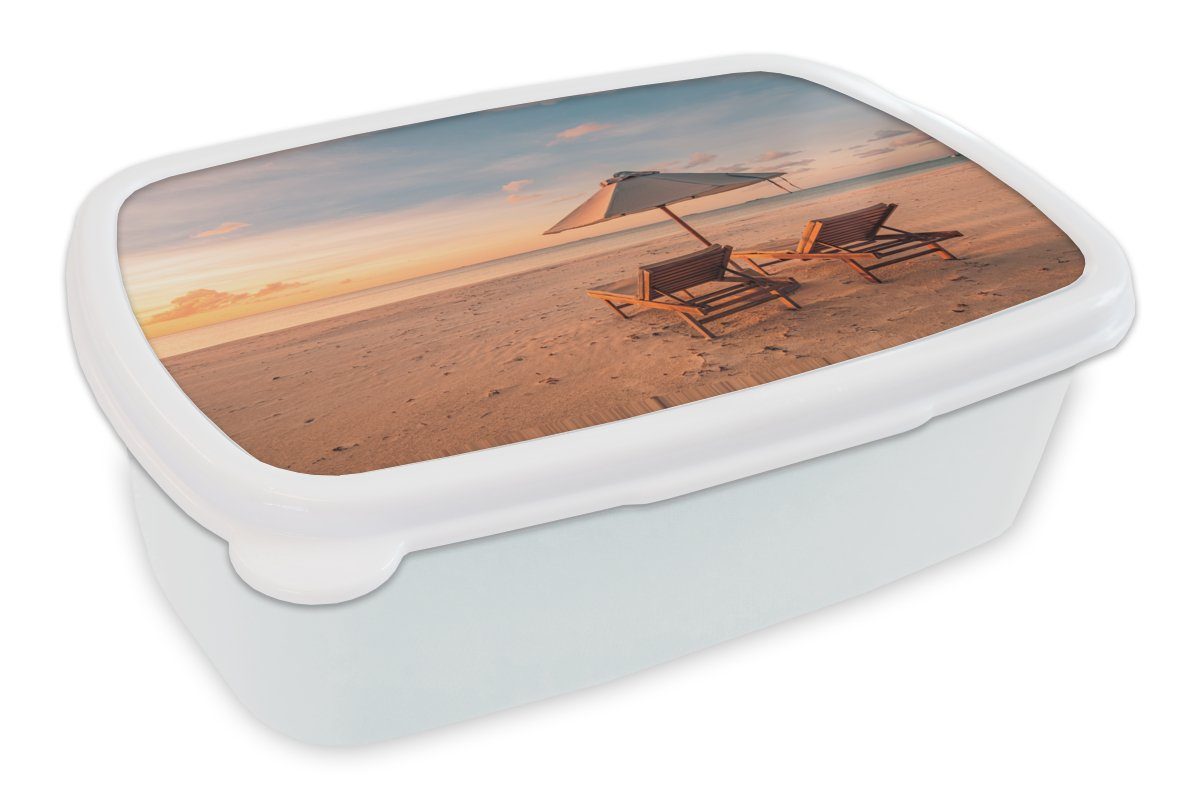 MuchoWow Lunchbox Strand - Sonnenliege - Sonnenschirm, Kunststoff, (2-tlg), Brotbox für Kinder und Erwachsene, Brotdose, für Jungs und Mädchen weiß