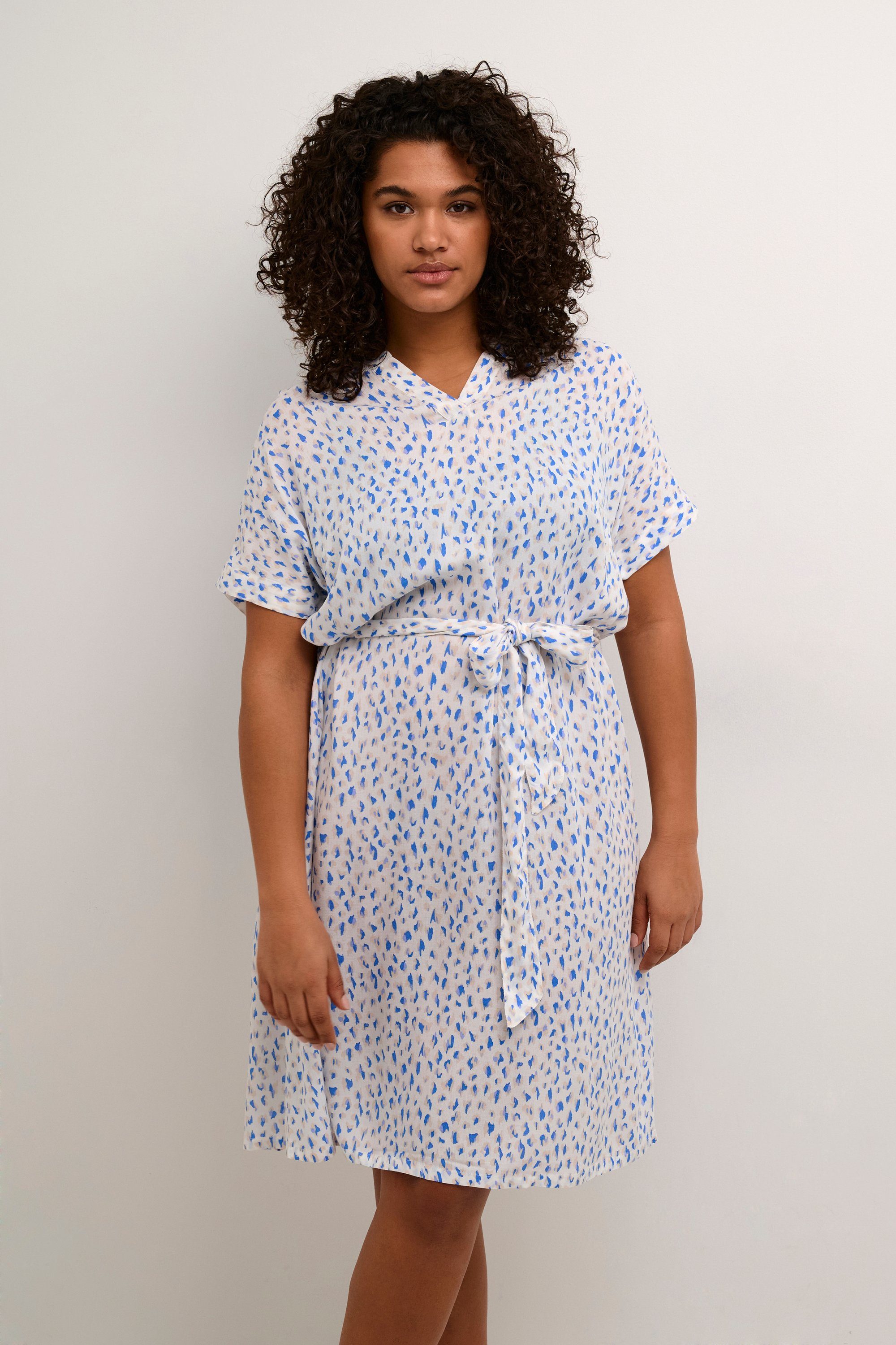 KAFFE Curve Blusenkleid Kleid KCane Große Größen günstig online kaufen