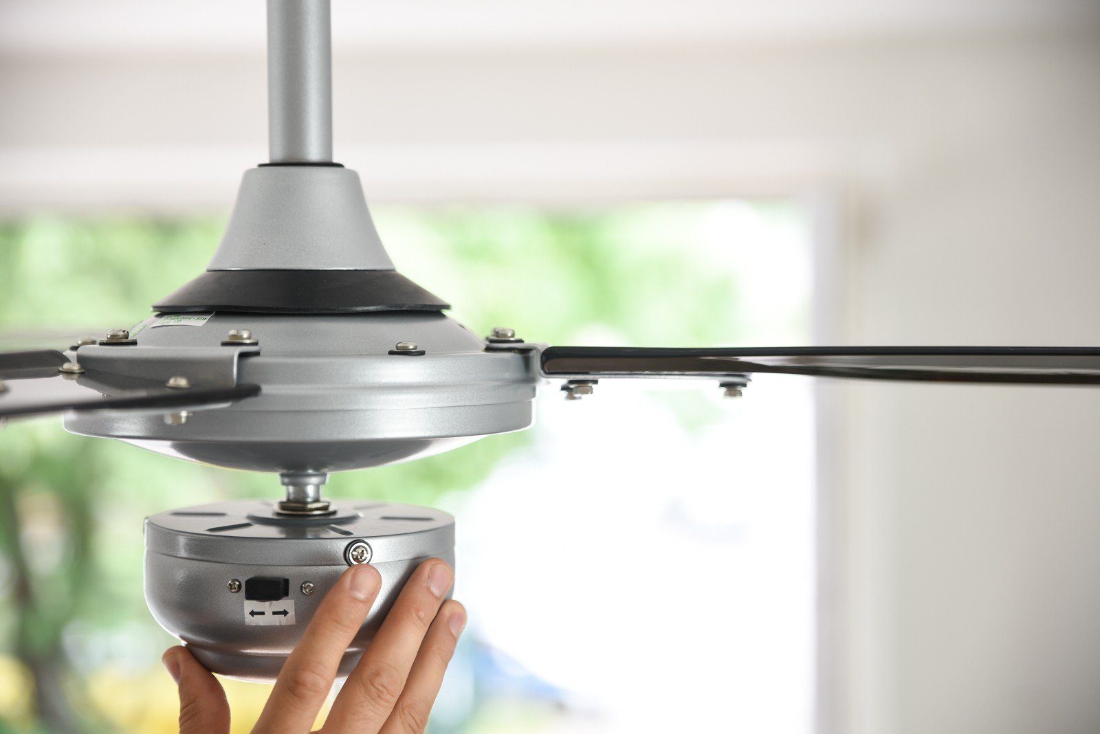 Westinghouse Deckenventilator Outdoor Deckenventilator Mountain Gale Silber 132 cm, Mit Zugschnur