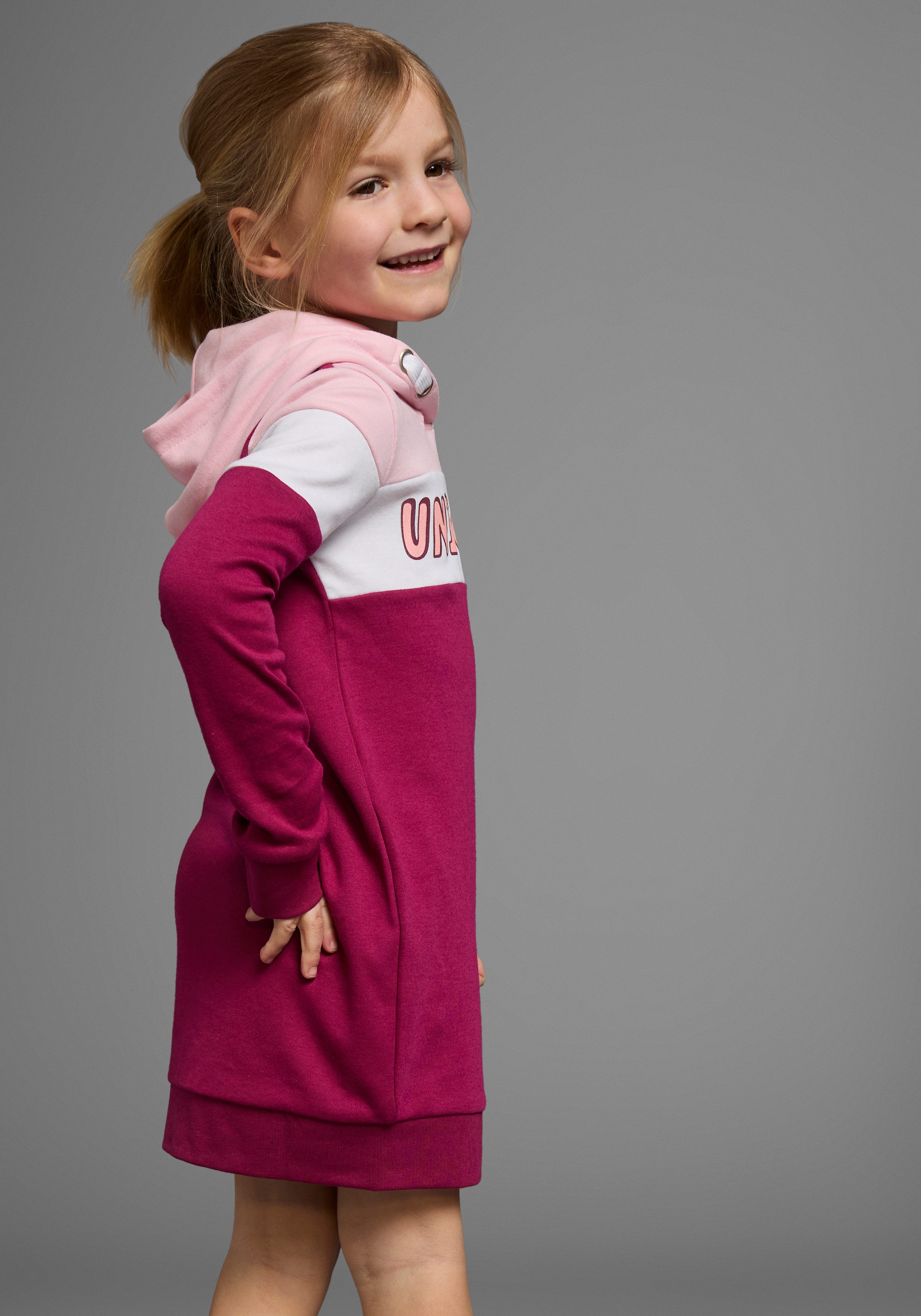 KIDSWORLD Sweatkleid UNICORN lang, modisch, aus Baumwollmischung, Langarm
