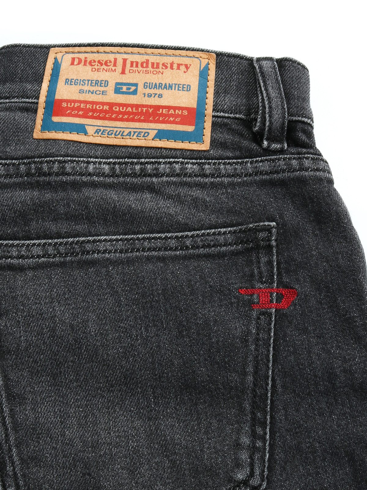 Diesel Slim-fit-Jeans Weicher Stretchdenim - 2019 D-Strukt 09F75 – Bild 5 von 5