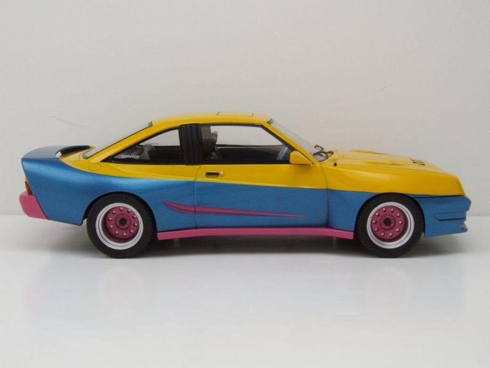 MCG Modellauto Opel Manta B Mattig "Manta Manta" 1991 gelb blau, Maßstab 1:18