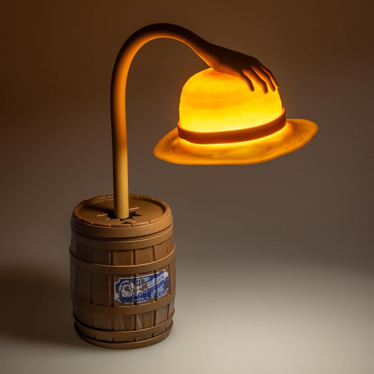 Paladone Dekolicht One-Piece Strohhut-Schreibtischlampe, LED fest günstig online kaufen