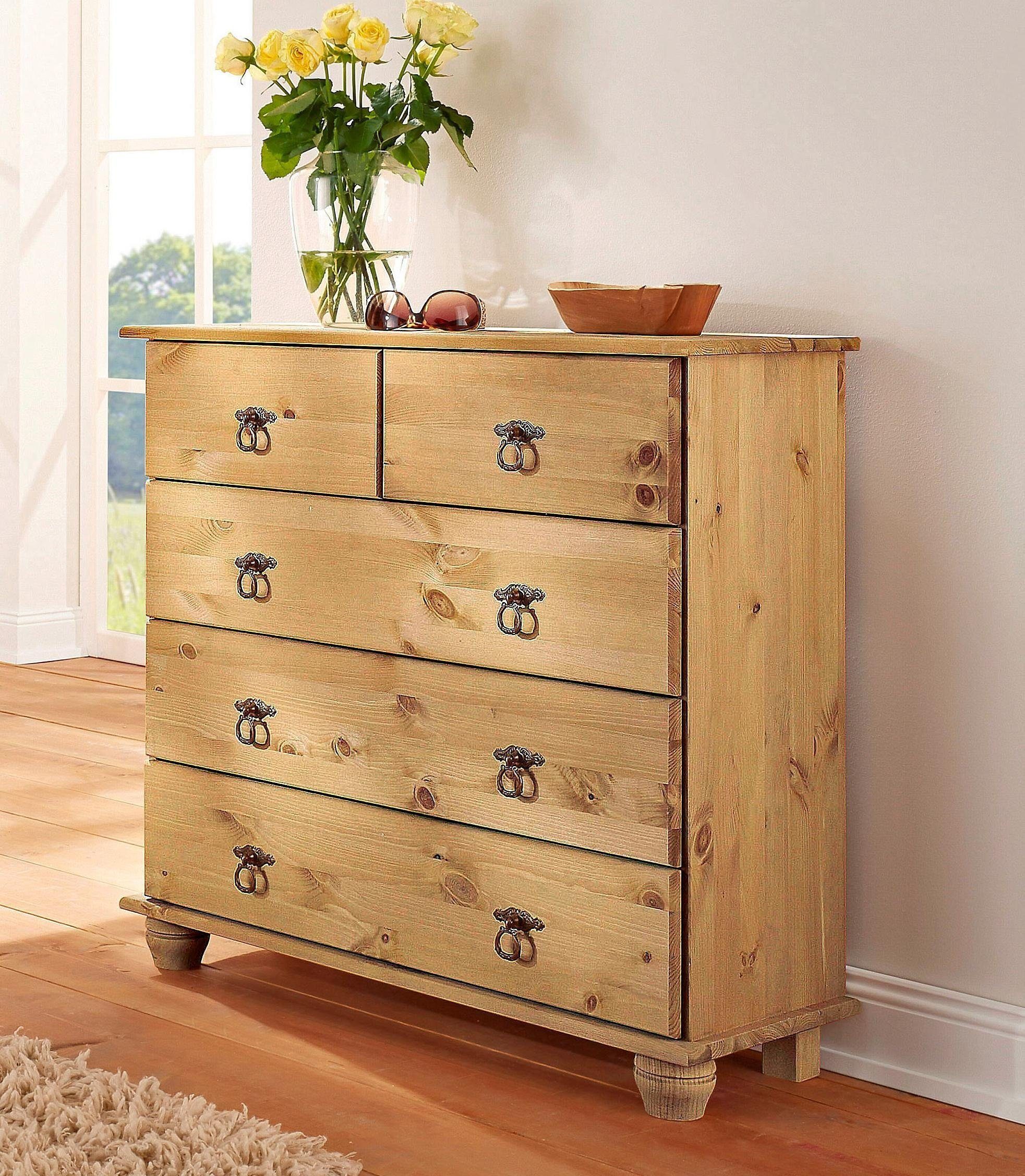 OTTO home Kommode Finca, aus massivem Kiefernholz, mit Schubladen für Stauraummöglichkeiten