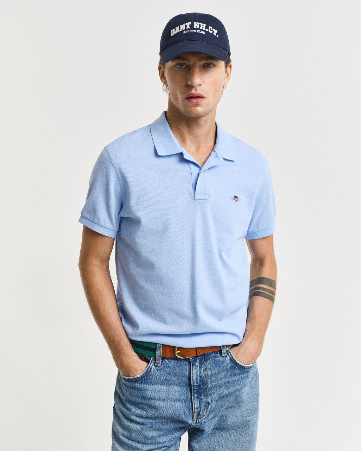 Gant Poloshirt SLIM SHIELD SS PIQUE POLO mit Logostickerei auf der Brust günstig online kaufen