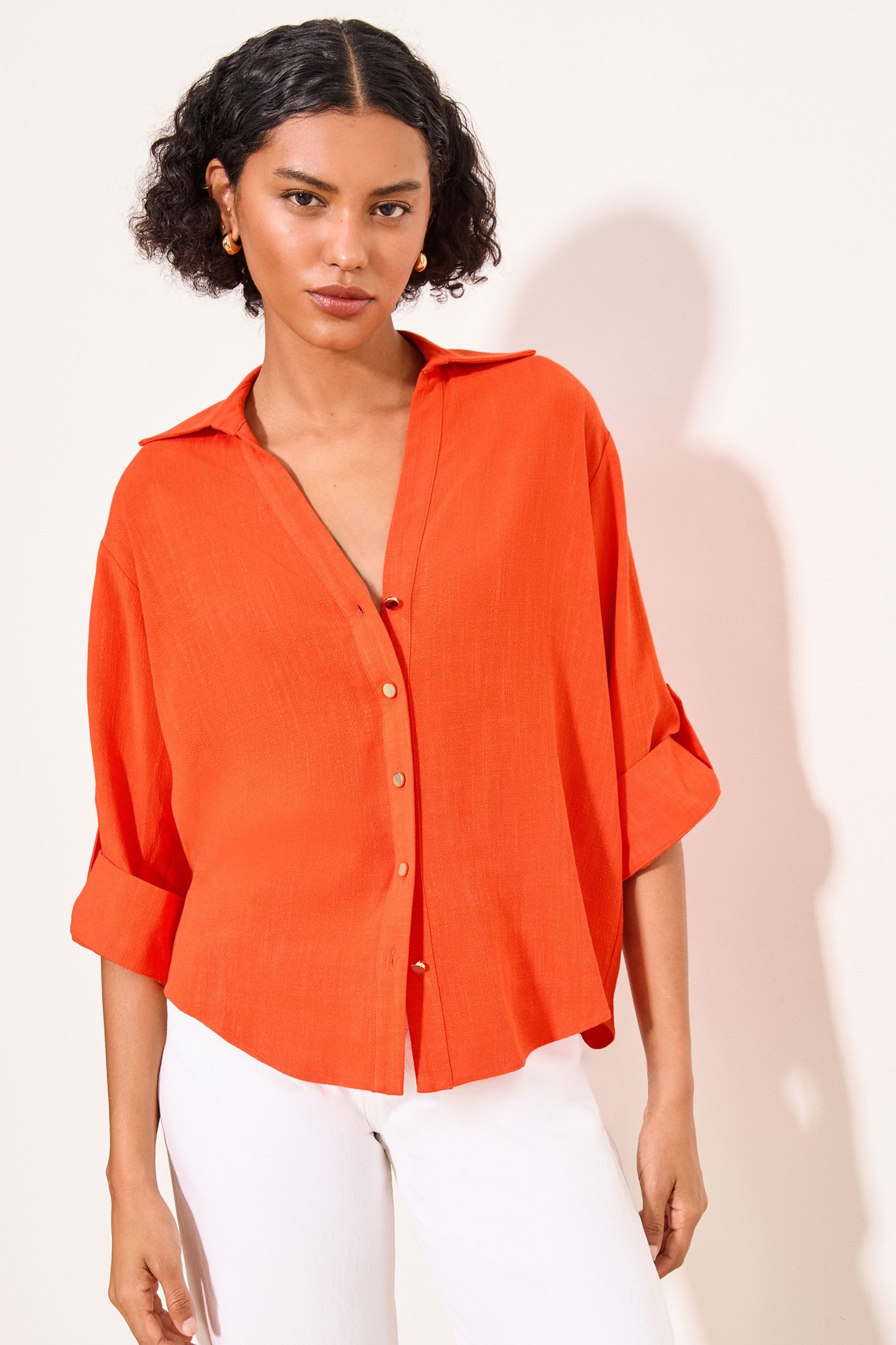 LIPSY Langarmhemd Lipsy Regular Fit Langarmhemd mit Leinenanteil (1-tlg)