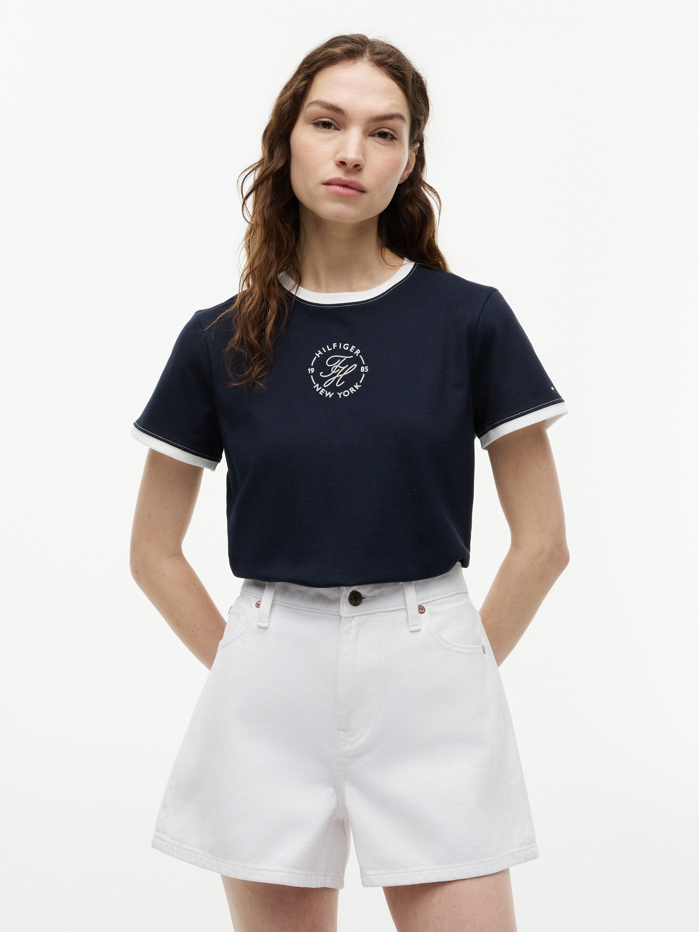 Tommy Hilfiger Kurzarmshirt TH ROUNDAL REG C-NK SS TEE mit kontrastfarbenen Bündchen